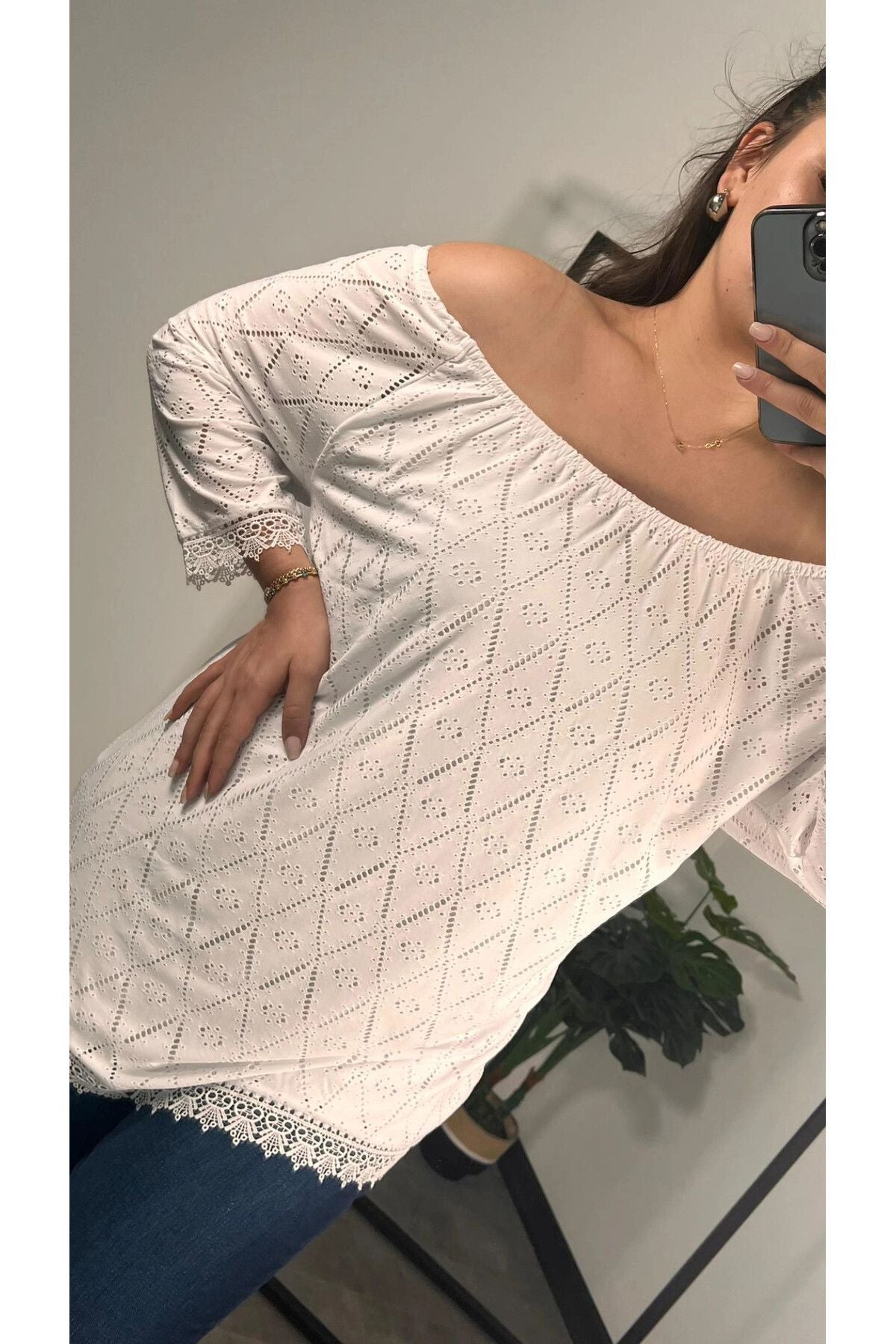 Büyük Beden Bisiklet Yaka Dantel Detaylı Fakir Bol Bluz 301195