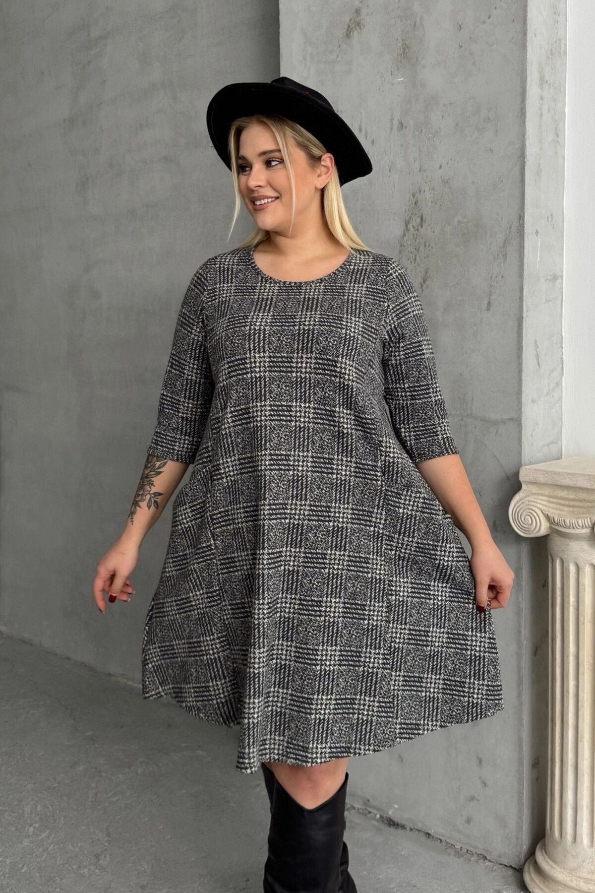 Büyük Beden Yarım Kollu Bisiklet Yaka Cepli Asimetrik Kesim Elbise 98-130