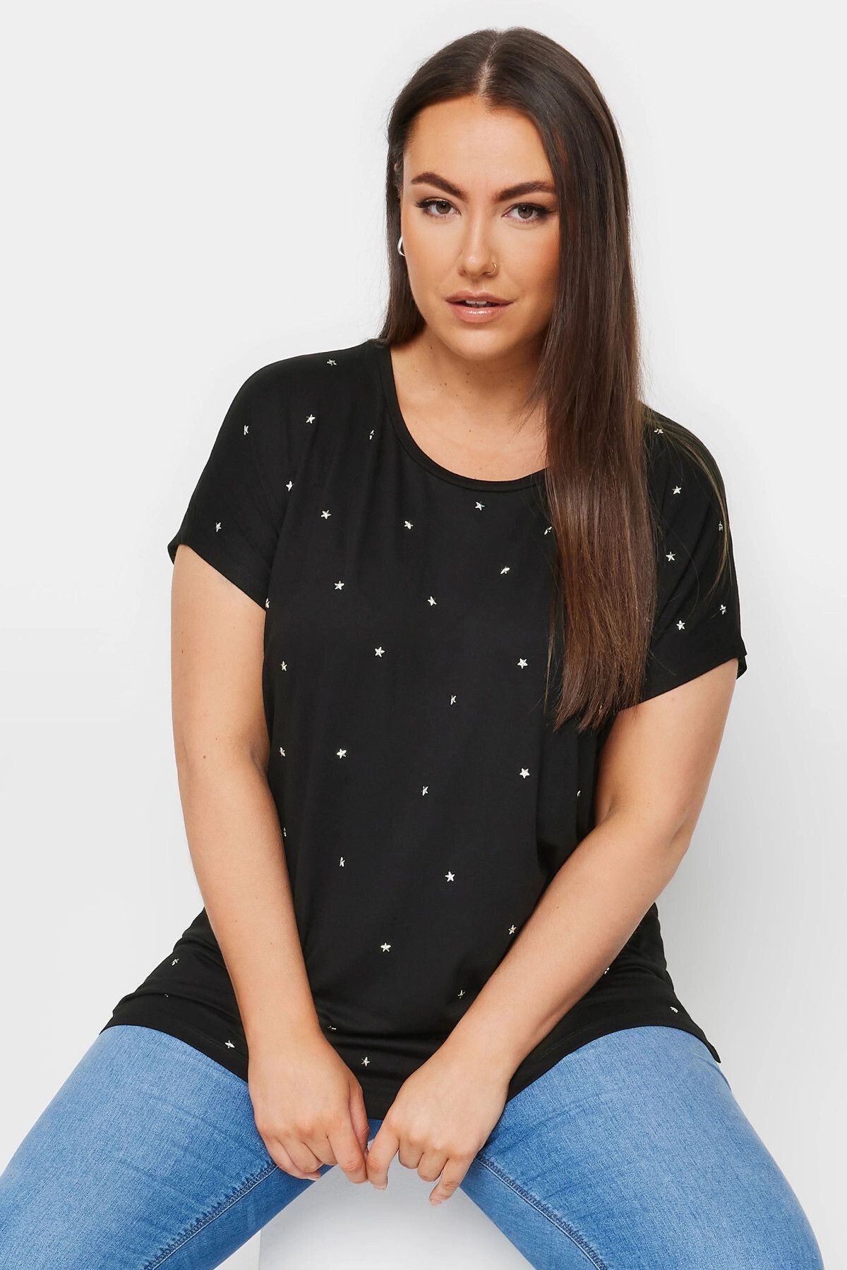 Büyük Beden Bisiklet Yaka Kısa Kollu Yıldız Zımbalı T-shirt 303260