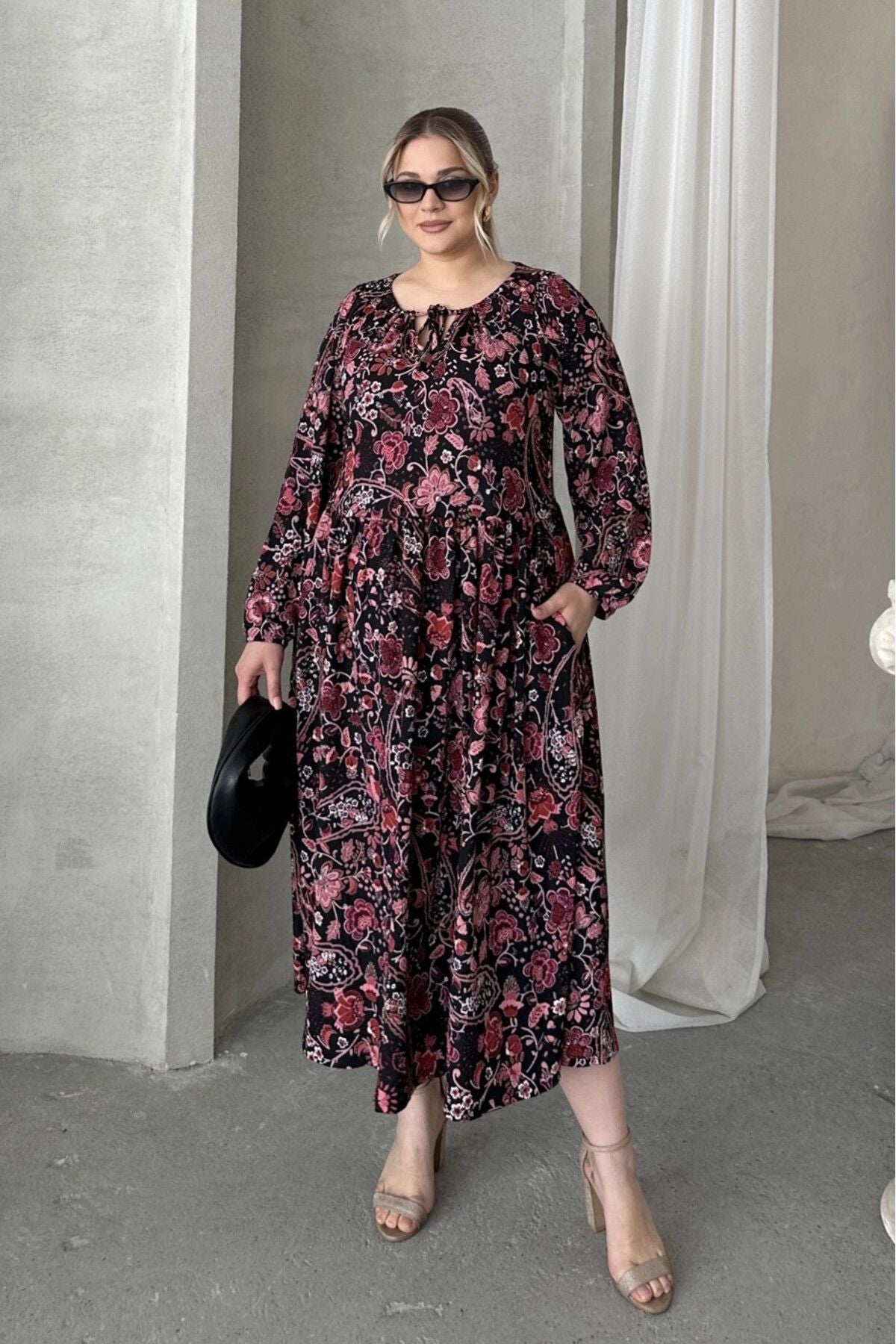 Büyük Beden Önü Bağlamalı Desenli Uzun Kollu Midi Elbise 615699