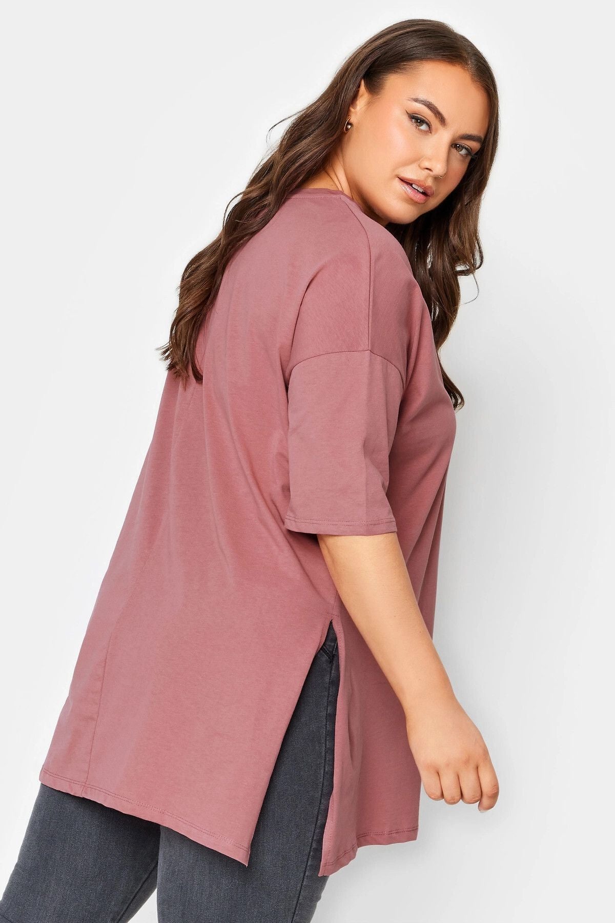 Büyük Beden Yırtmaç Detaylı Kalp Desenli Bisiklet Yaka Yarım Kol Bluz 321121