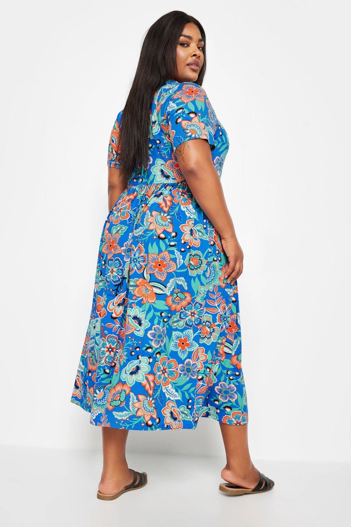 Büyük Beden Bisiklet Yaka Çiçek Desenli Midi Boy Elbise 137850