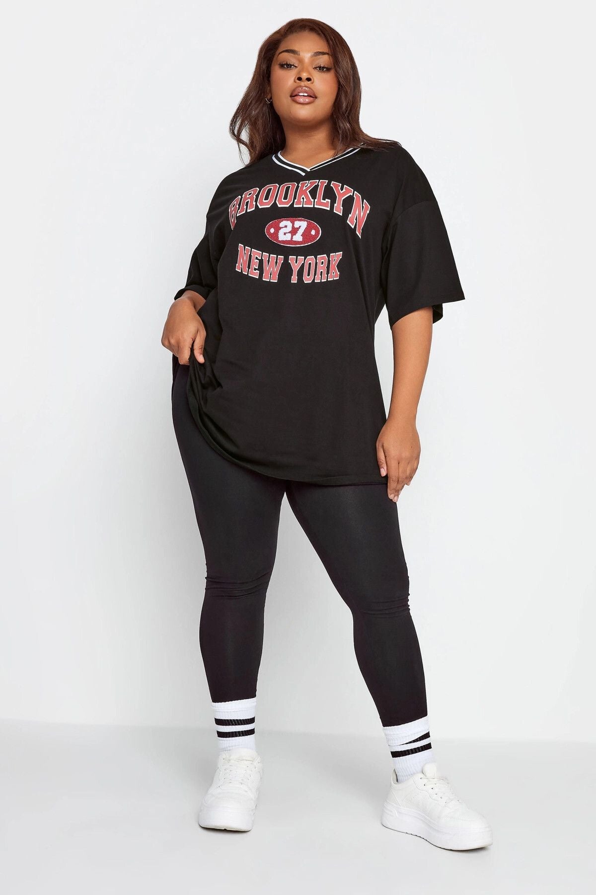 Büyük Beden Önü Baskılı V Yaka Yarım Kollu Uzun Kesim T-Shirt 302506