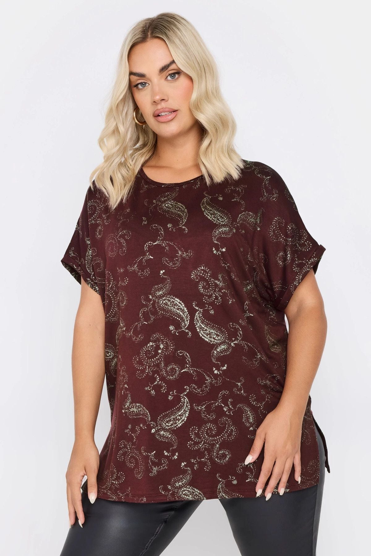 Büyük Beden Kısa Kollu Bisiklet Yaka Metalik Desenli Bluz 303666
