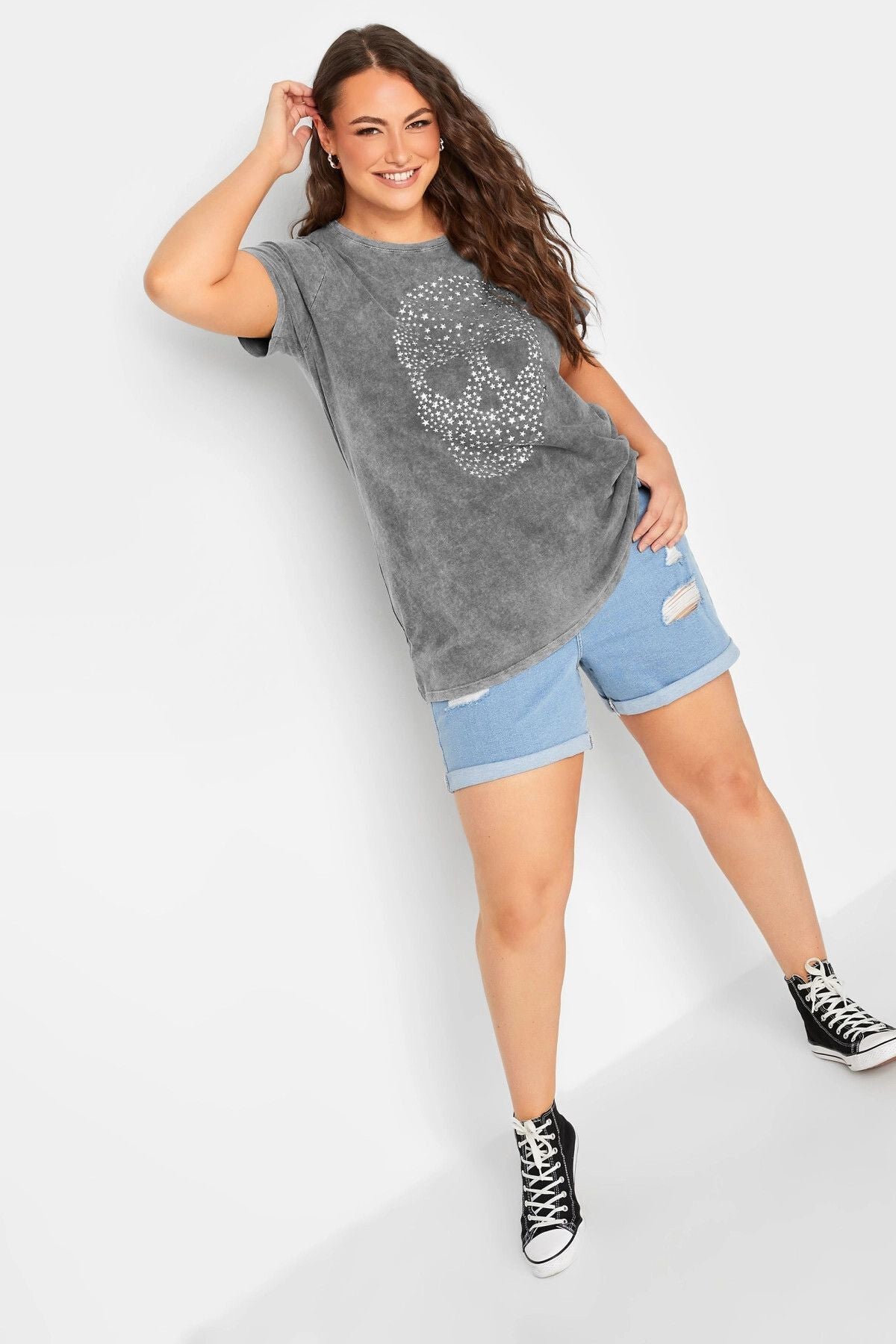 Büyük Beden Yıldızlı Kuru Kafa Baskılı Yıkamalı Yarım Kollu T-shirt 302191