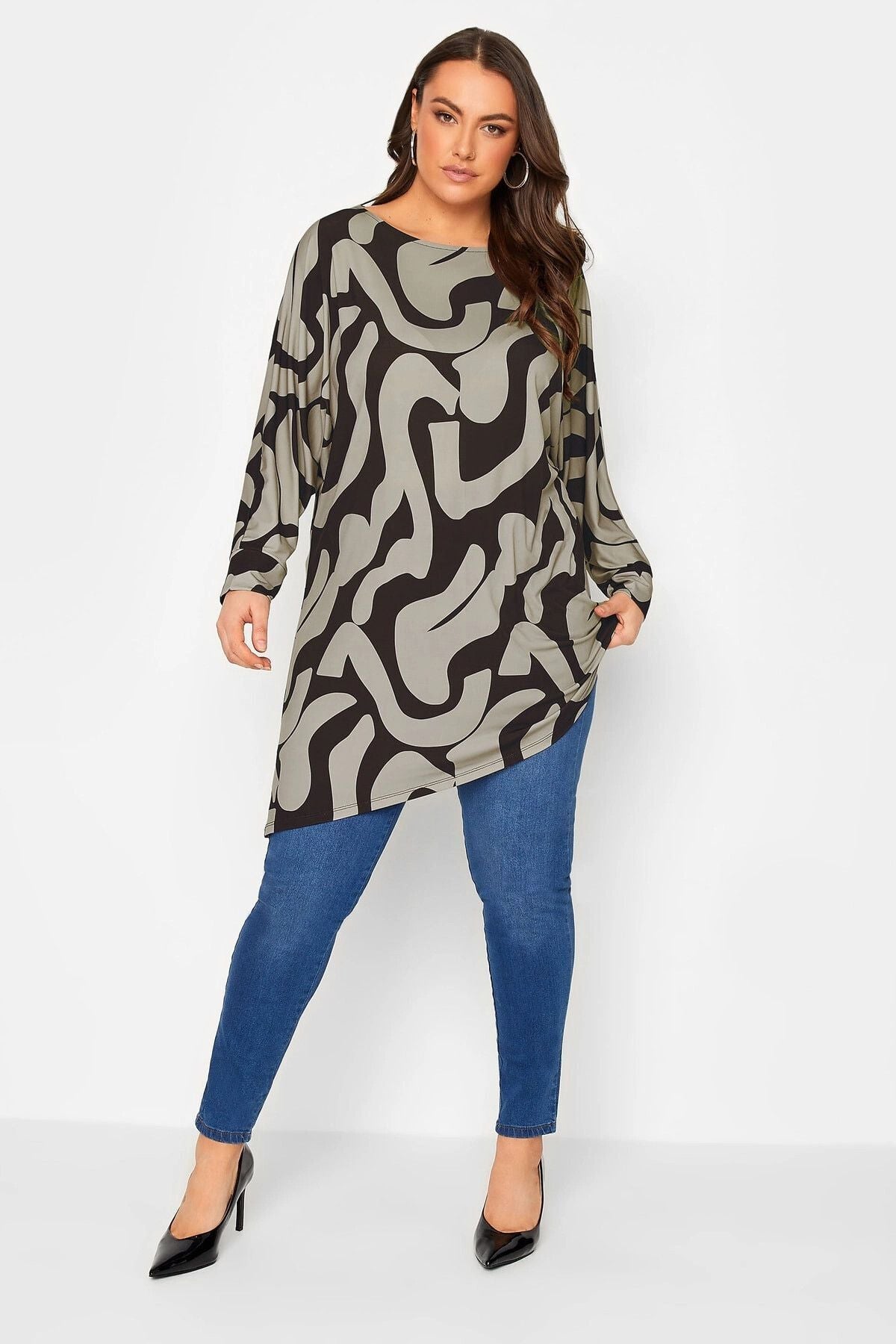 Büyük Beden Desenli Asimetrik Kesim Kayıkçı Yaka Uzun Kollu Bluz 302058