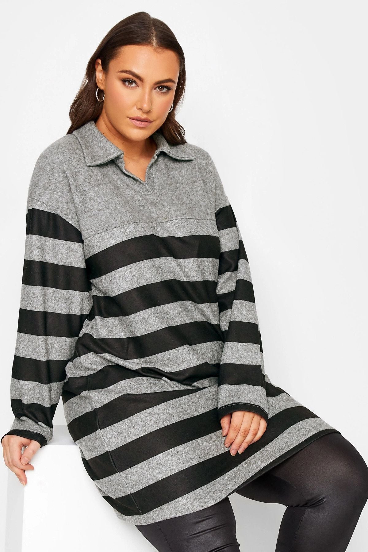 Büyük Beden Yakalı Uzun Kollu Çizgili Triko Elbise 301484