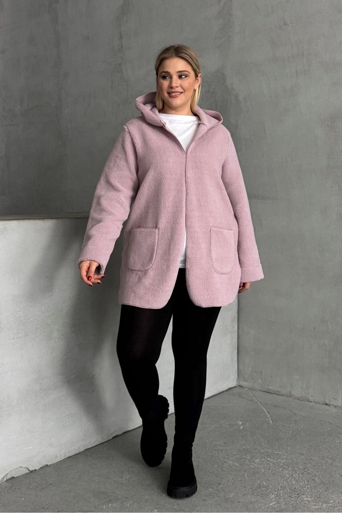 Büyük Beden Uzun Kollu Kapüşonlu Önü Kapamasız Cepli Peluş Ceket 97-14