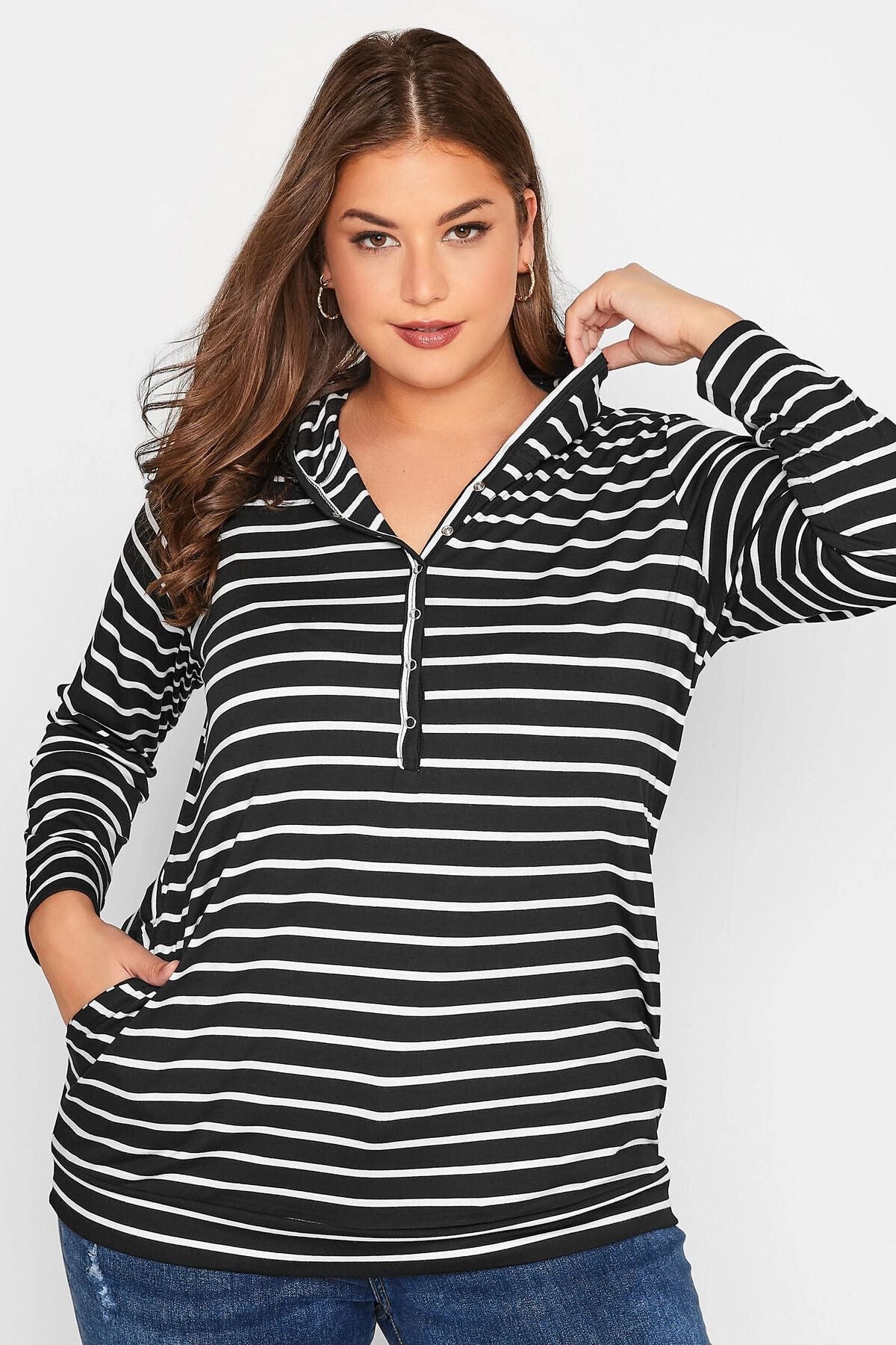 Büyük Beden Önü Çıtçıtlı Kapüşonlu Uzun Kollu T-shirt 301067