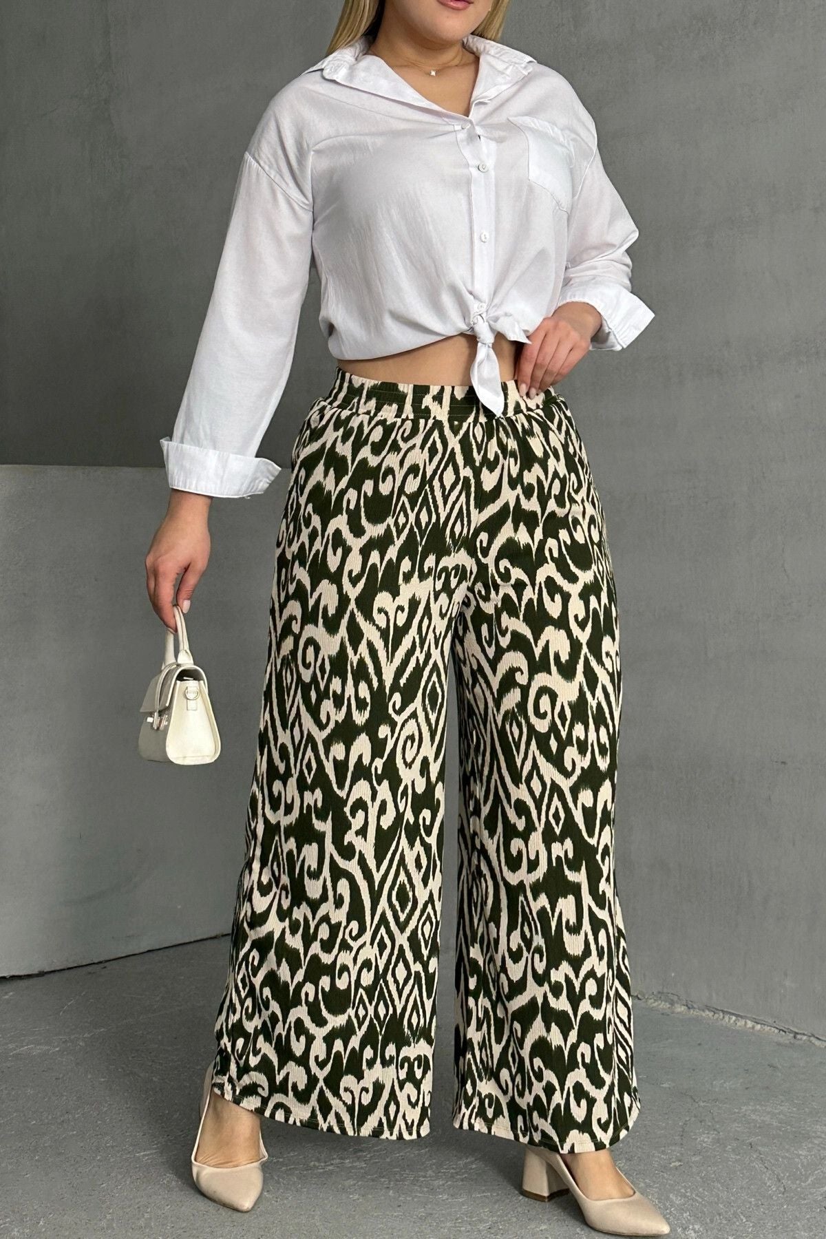 Haki Bej Büyük Beden Beli Lastikli Bol Paça Desenli Cepli Pantolon 303654