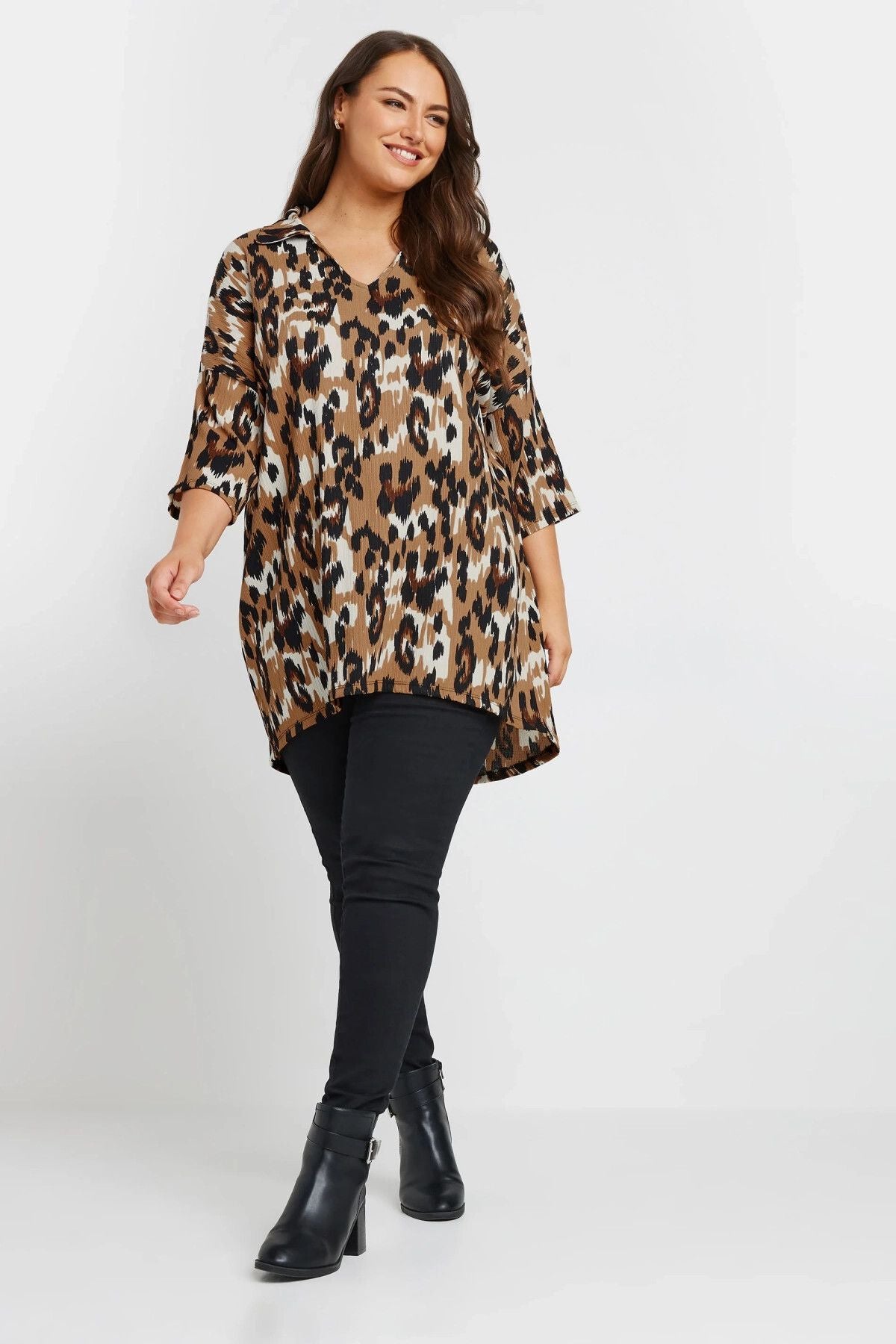 Büyük Beden Gömlek Yaka Yarım Kollu Asimetrik Etek Kesim Uzun Bluz 303633