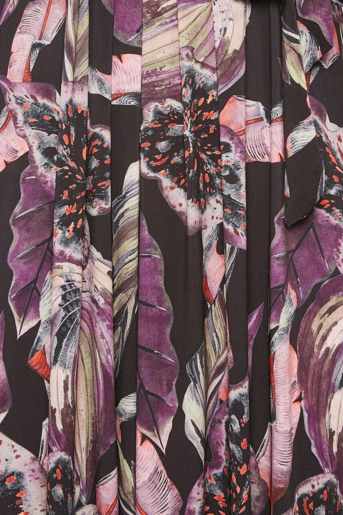 Büyük Beden V Yaka Desenli Kuşaklı Likralı Yarım Kol Anvelop Elbise 301989