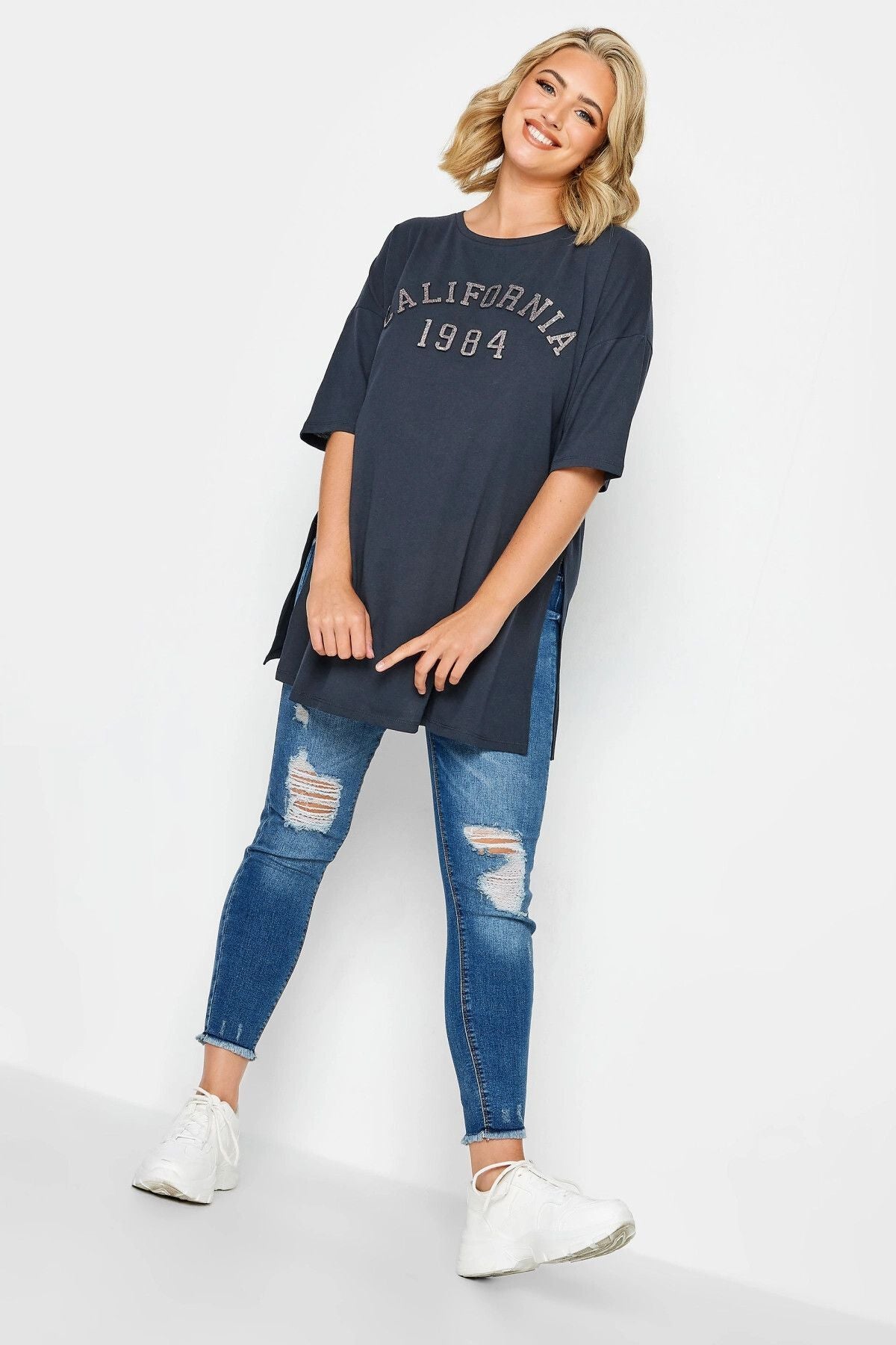 Büyük Beden Yırtmaç Detaylı Kabartma Detaylı Bisiklet Yaka Yarım Kollu T-shirt 302205