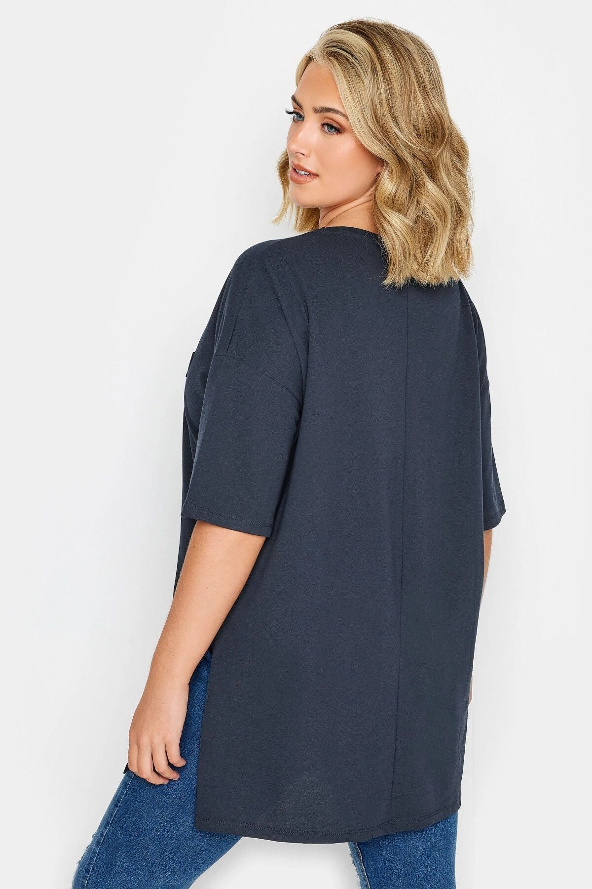 Büyük Beden Yırtmaç Detaylı Kabartma Detaylı Bisiklet Yaka Yarım Kollu T-shirt 302205