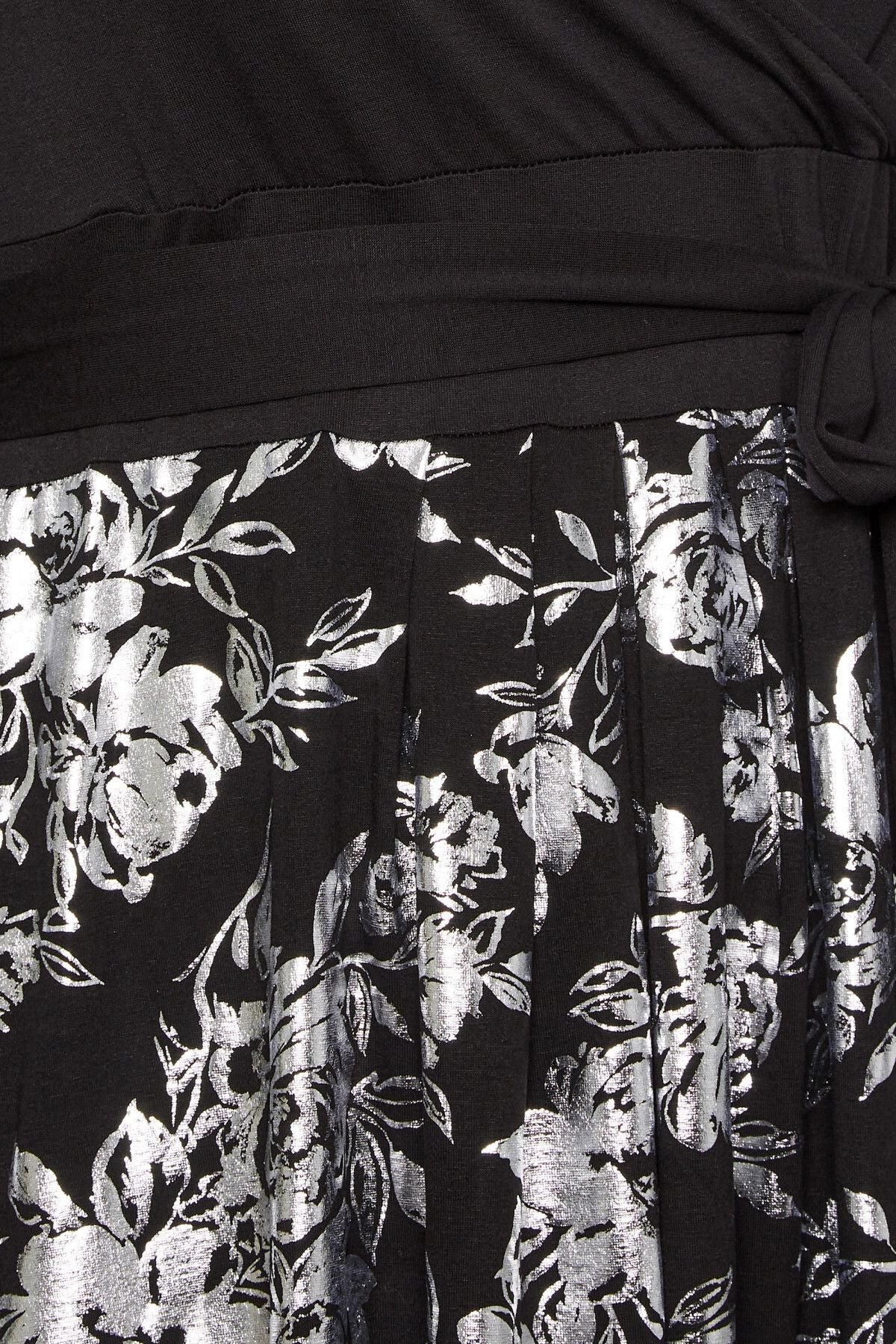 Büyük Beden V Yaka Fakir Kol Parlak Etekli Kuşaklı Elbise 301808