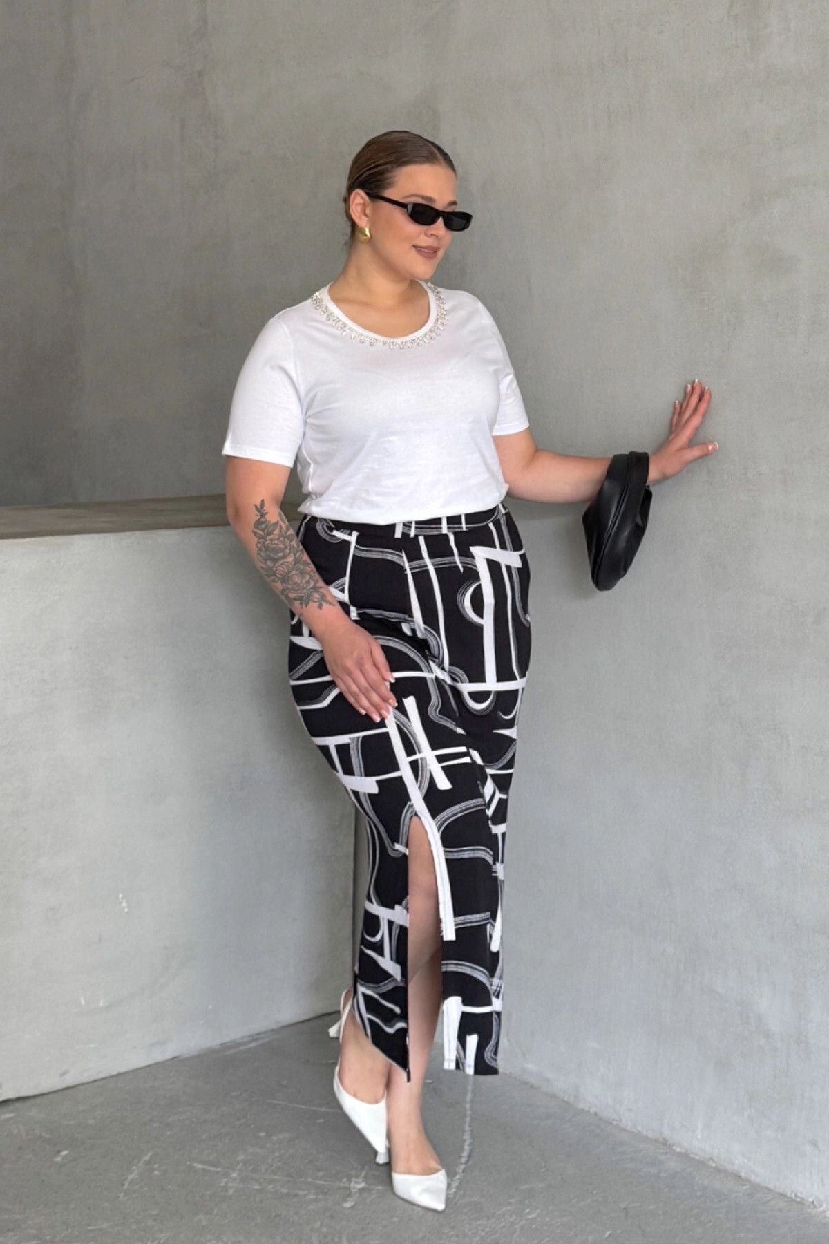 Büyük Beden Beli Lastikli Soyut Desenli Yırtmaç Detaylı Uzun Etek 98-120