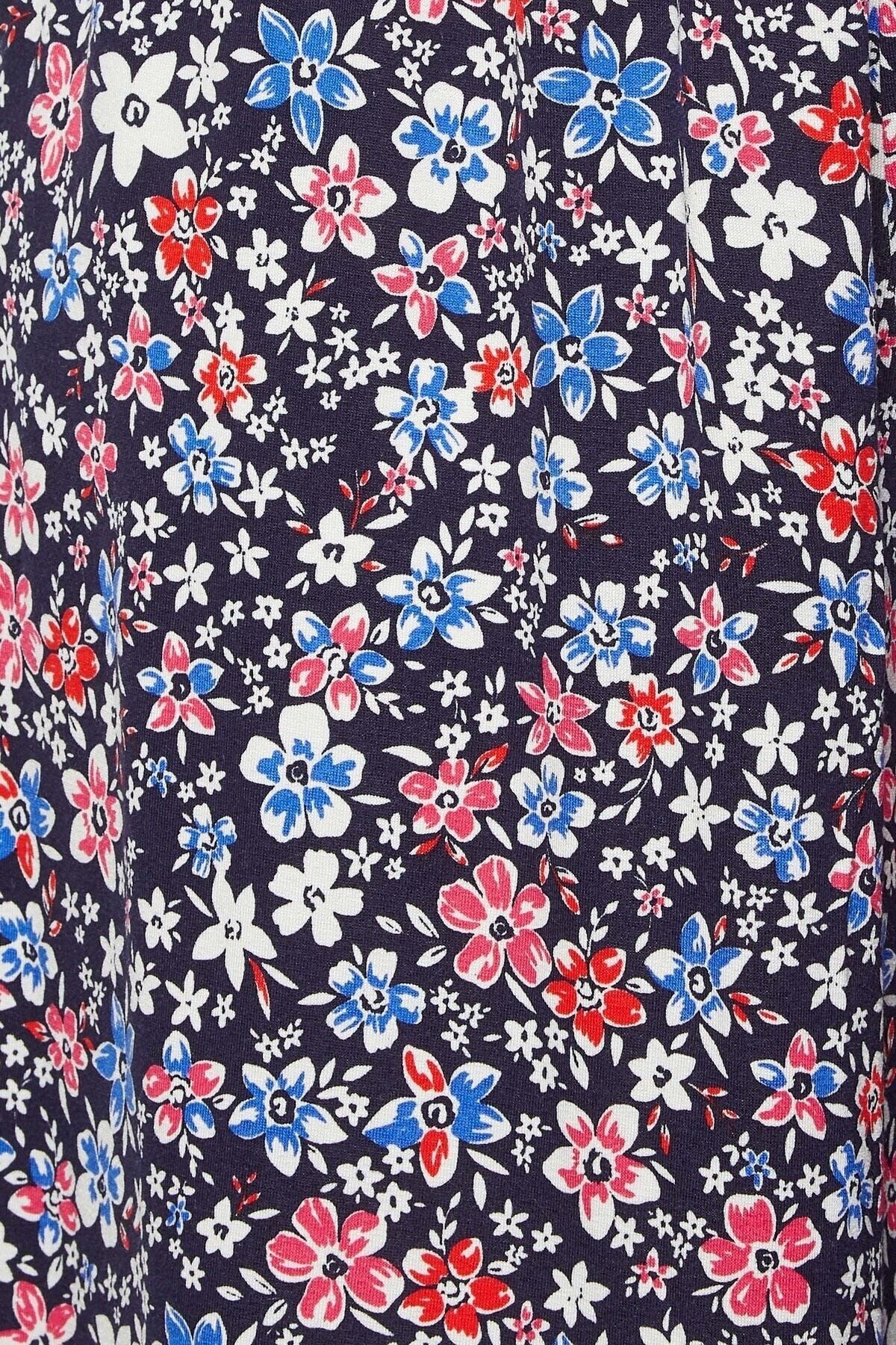 Büyük Beden Beli Lastikli Desenli Bol Kesim Likralı Şort 302405