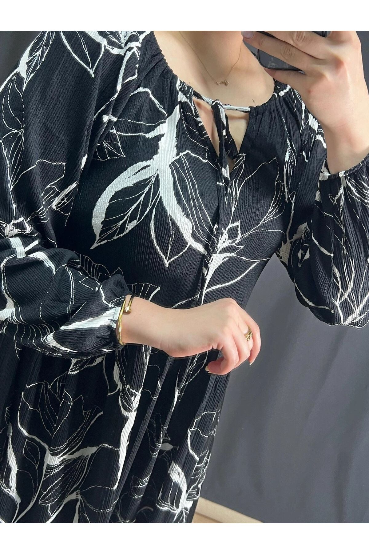 Büyük Beden Önü Bağlamalı Desenli Uzun Kollu Midi Elbise 302741