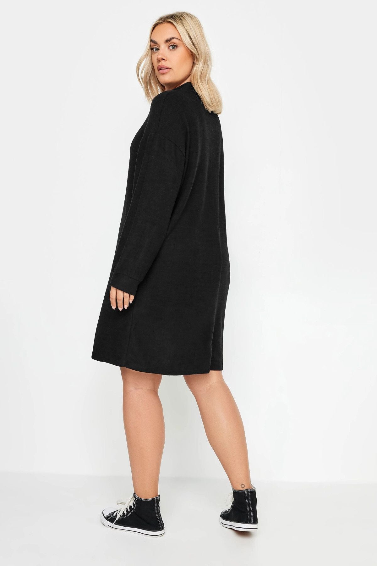 Büyük Beden Yakası Fermuarlı Uzun Kollu Midi Boy Elbise 321600