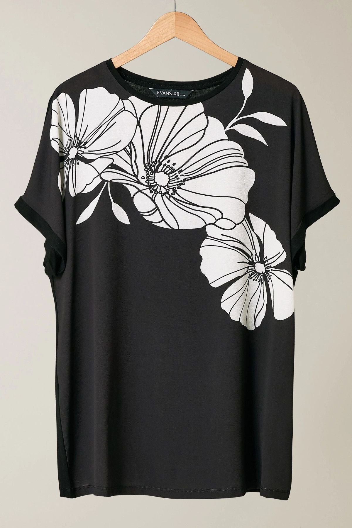 Büyük Beden Bisiklet Yaka Kısa Kollu Çiçek Desenli Bluz 615828