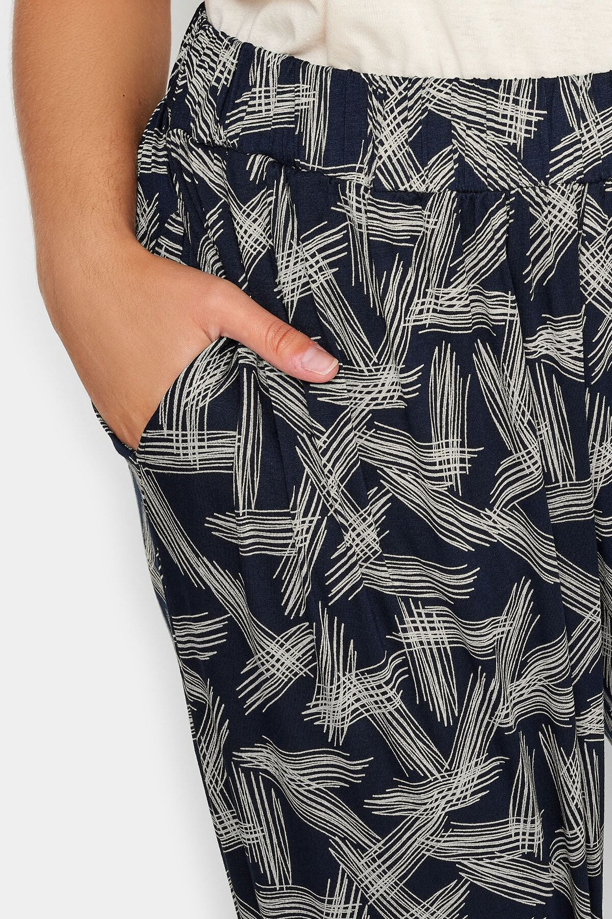 Büyük Beden Dar Paça Desenli Cepli Havuç Kesim Likralı Pantolon 302449