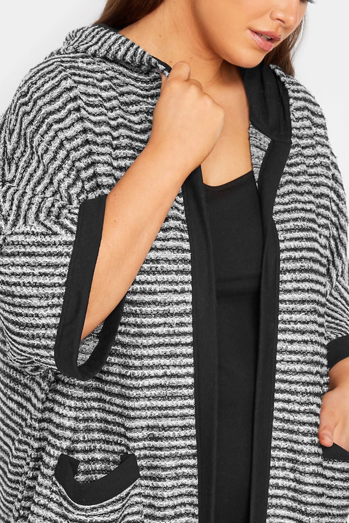 Büyük Beden Kapüşonlu Cep Detaylı Yarasa Kol Hırka 301677