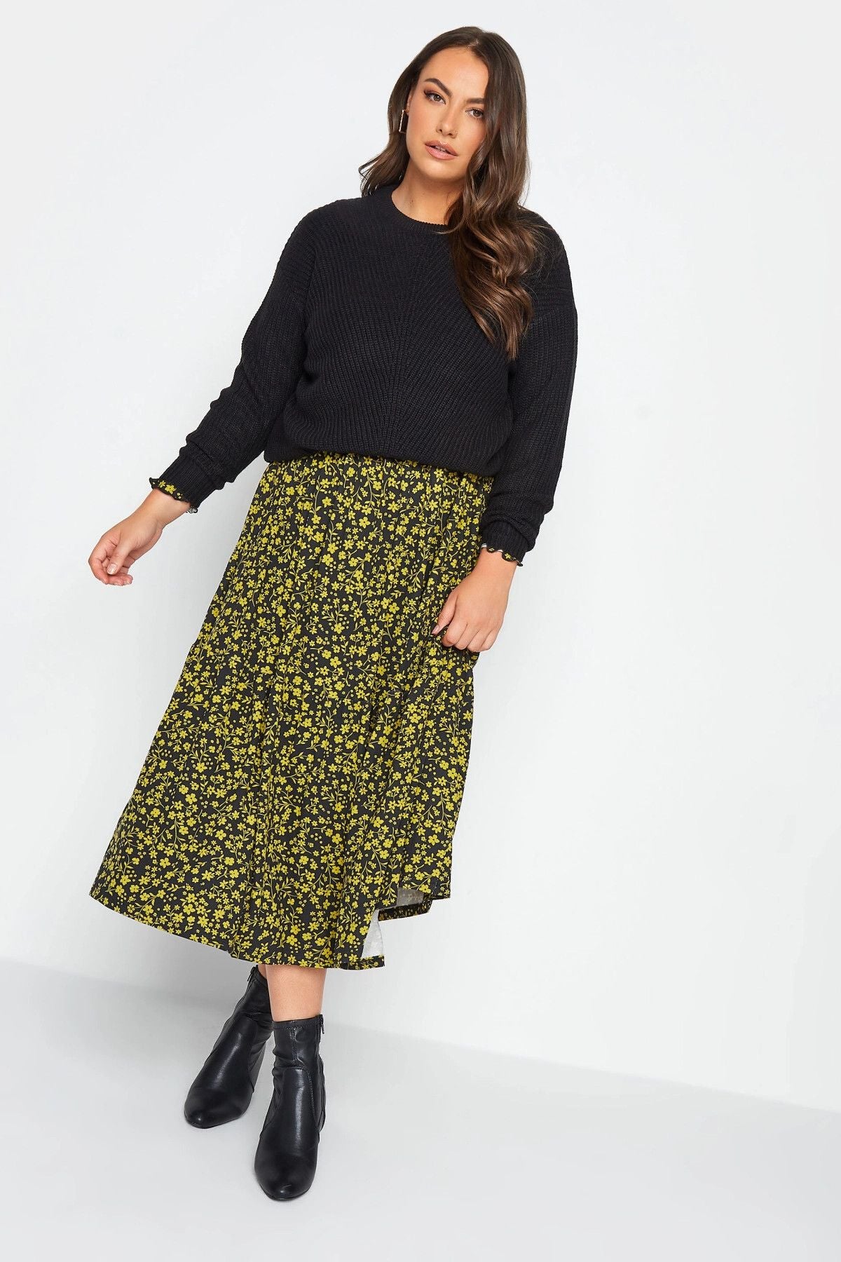 Büyük Beden Bisiklet Yaka Çiçek Desenli Katlı Midi Boy Elbise 137624