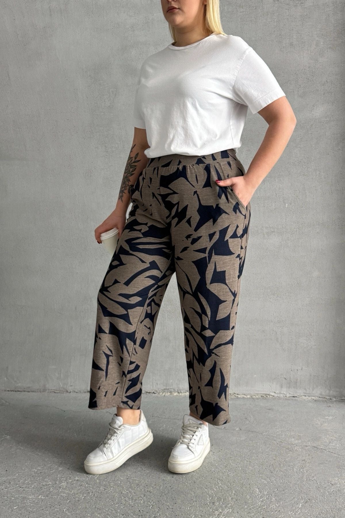 Büyük Beden Beli Lastikli Bol Paça Desenli Cepli Pantolon 74-109