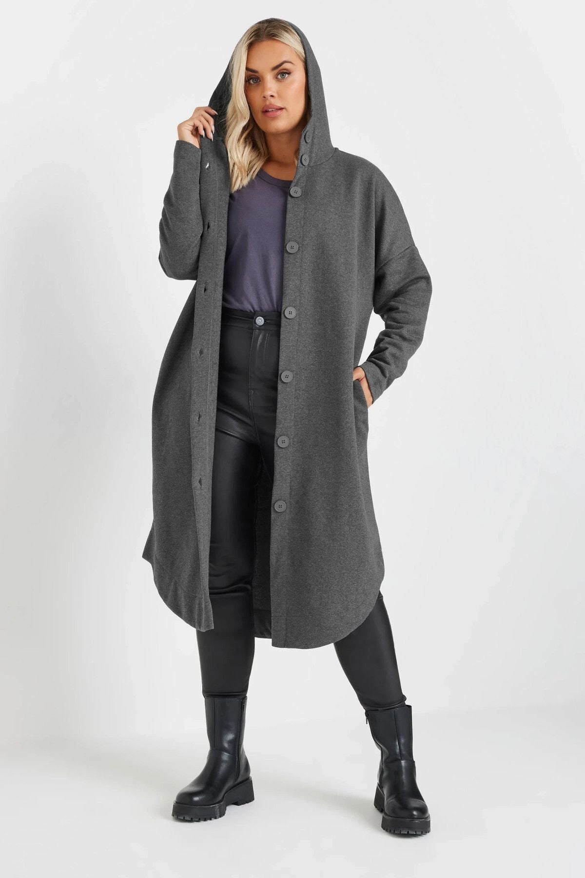 Büyük Beden Kapüşonlu Cepli Önü Düğme Kapamalı Uzun Ceket 303762