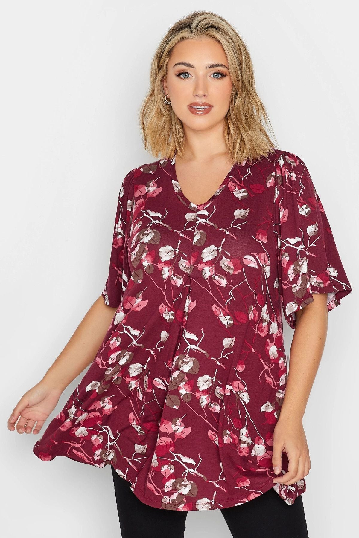 Büyük Beden V Yaka Desenli Asimetrik Kesim Likralı Bluz 302484