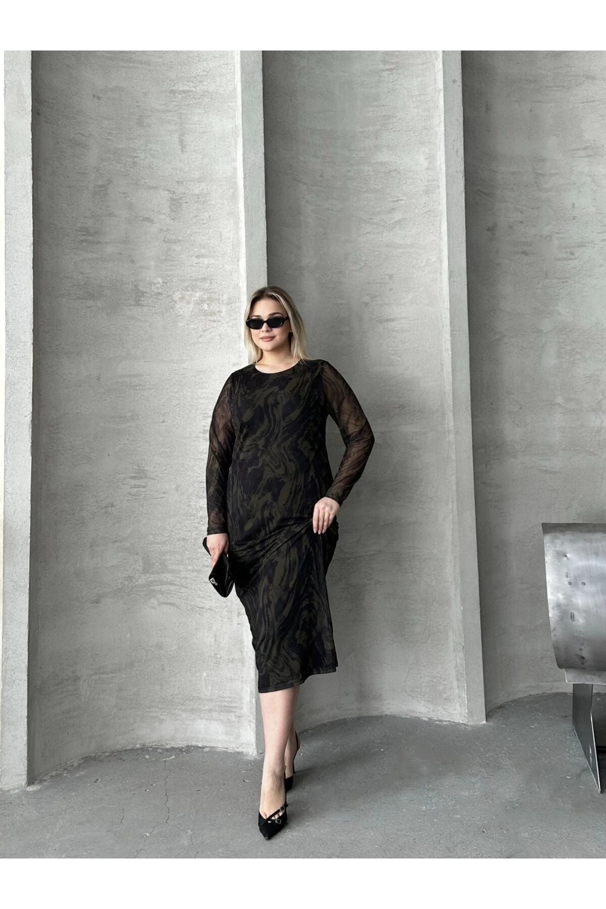 Büyük Beden Uzun Tül Kol Astarlı Mesh Midi Elbise 216292