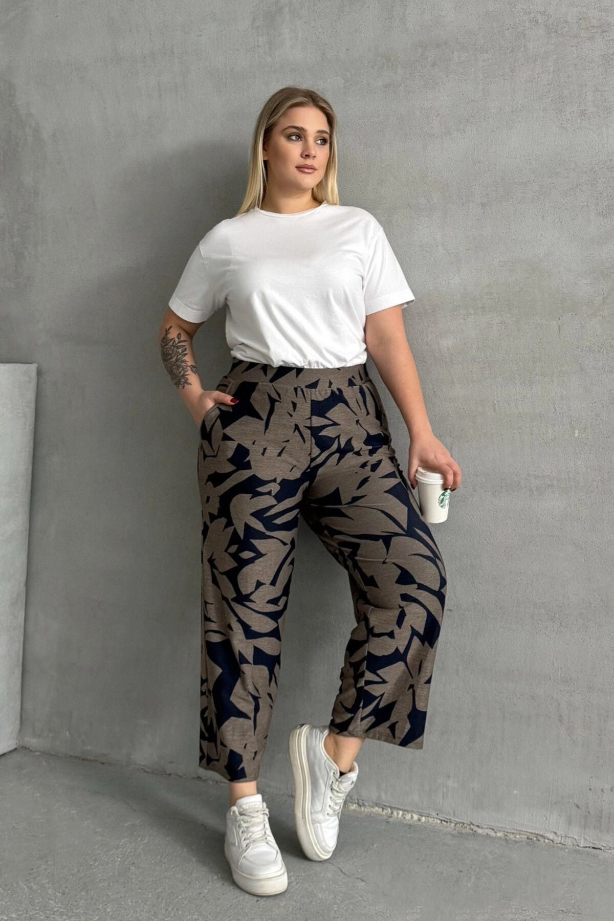 Büyük Beden Beli Lastikli Bol Paça Desenli Cepli Pantolon 74-109