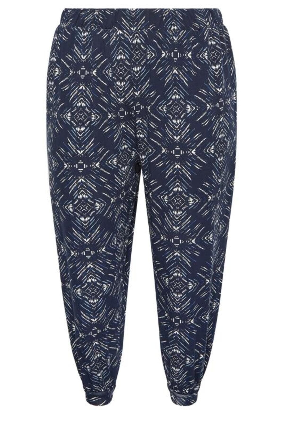 Büyük Beden Dar Paça Bilek Üstü Kısa Kesim Desenli Cepli Pantolon 144782