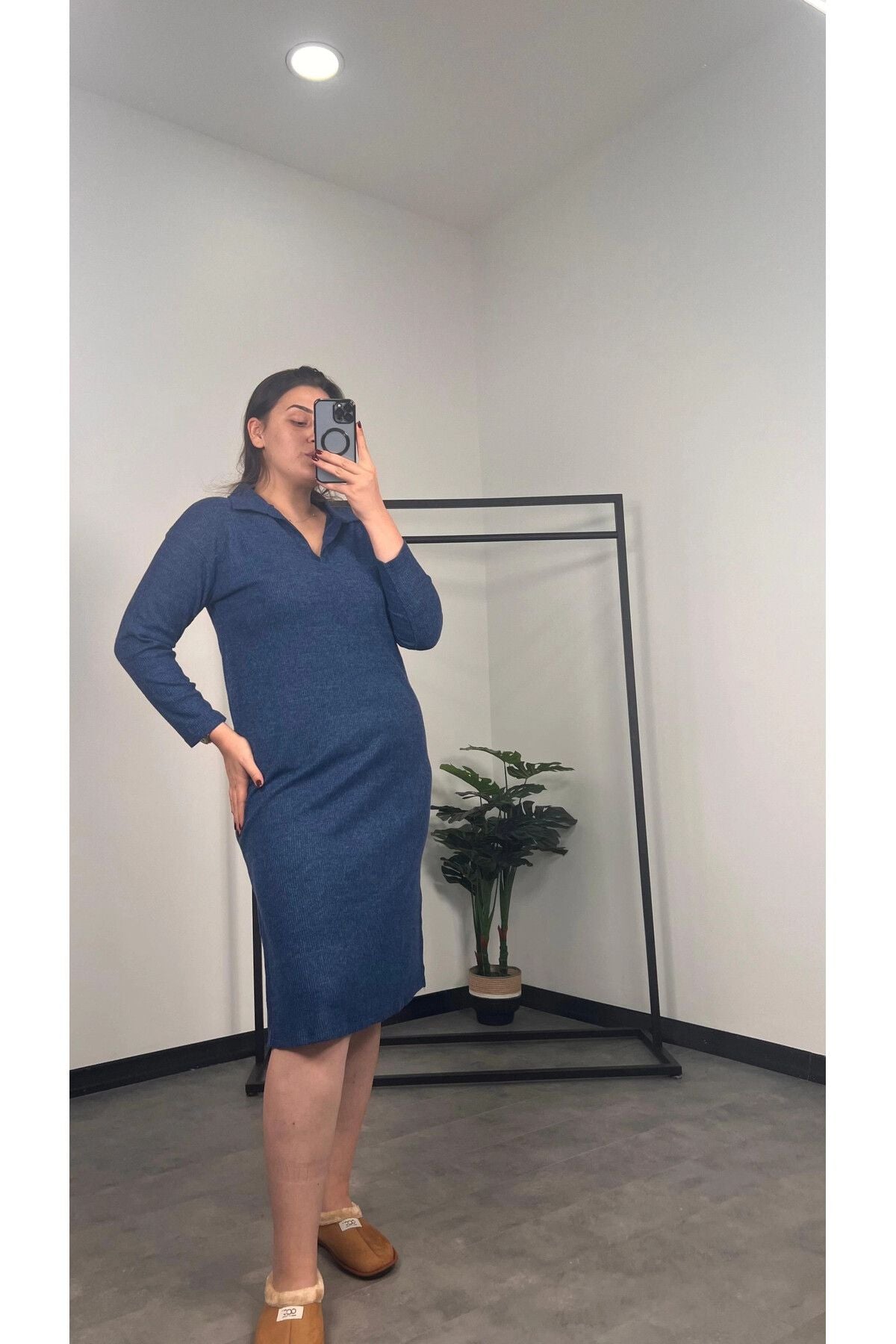 Büyük Beden Polo Yaka Yırtmaç Detaylı Midi Boy Triko Elbise 301514