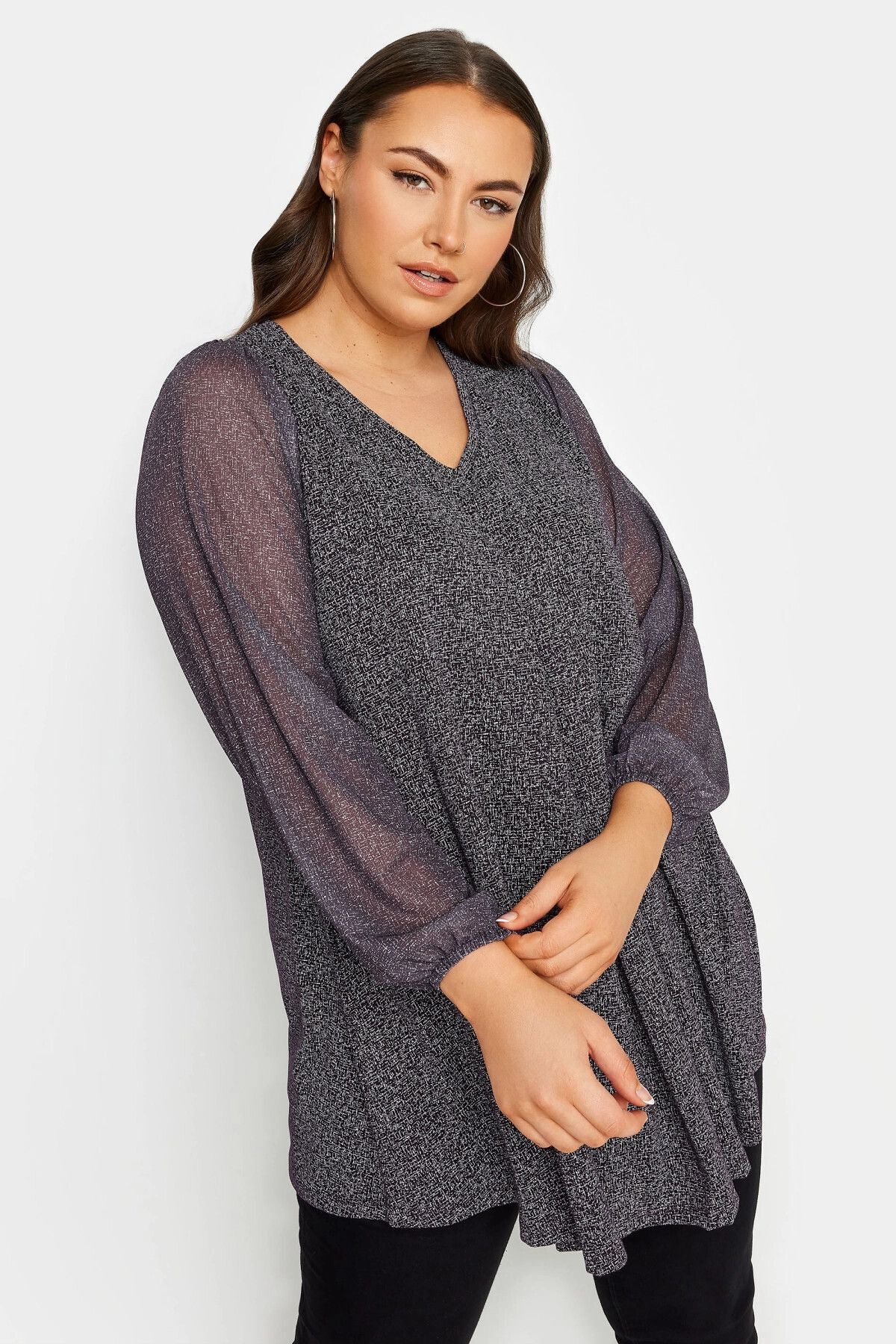 Büyük Beden Uzun Kolları Tül Detaylı Pileli V Yaka Bluz 302828