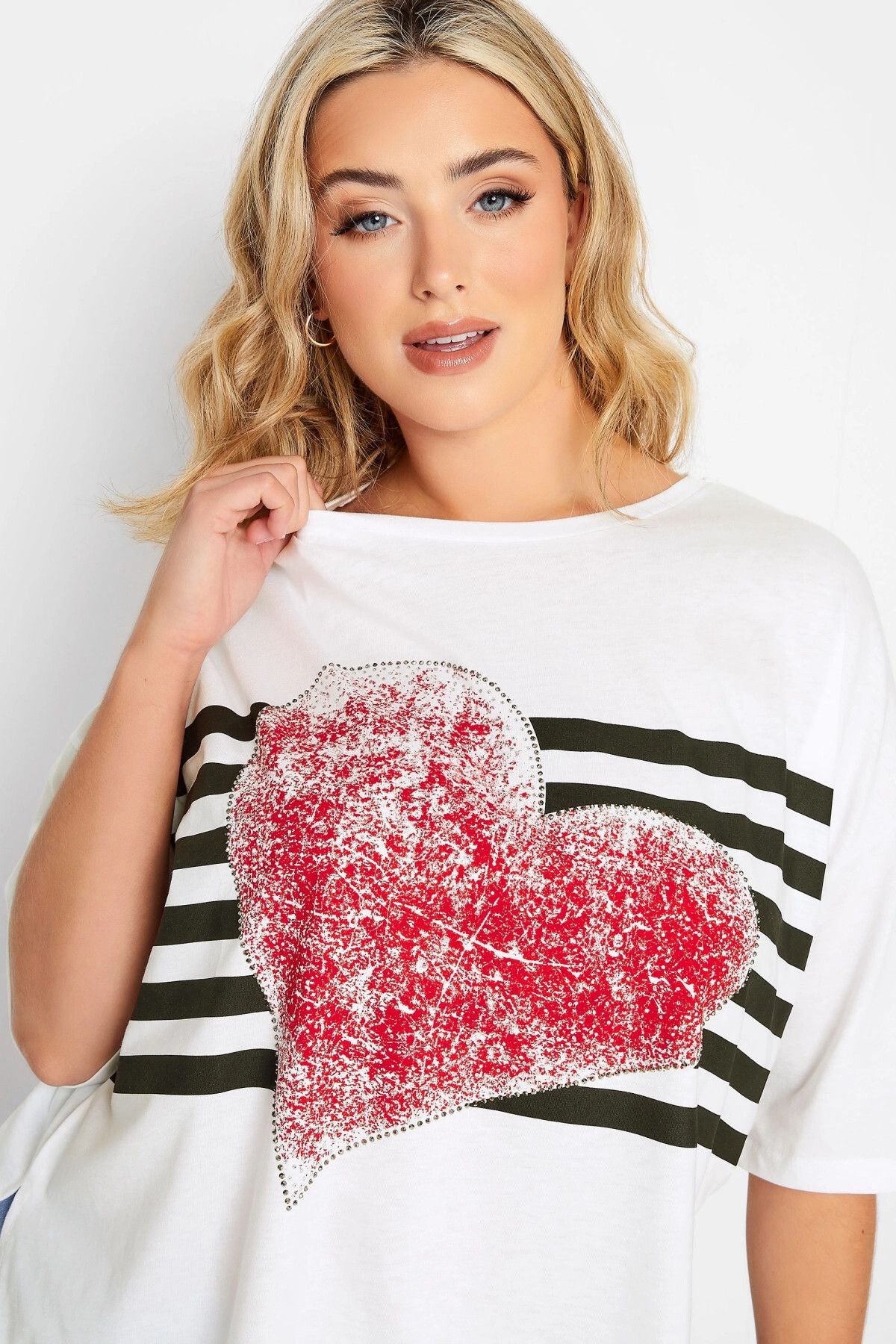 Büyük Beden Kalp Baskılı Yanı Yırtmaç Detaylı Yarım Kollu Bisiklet Yaka T-shirt 320964