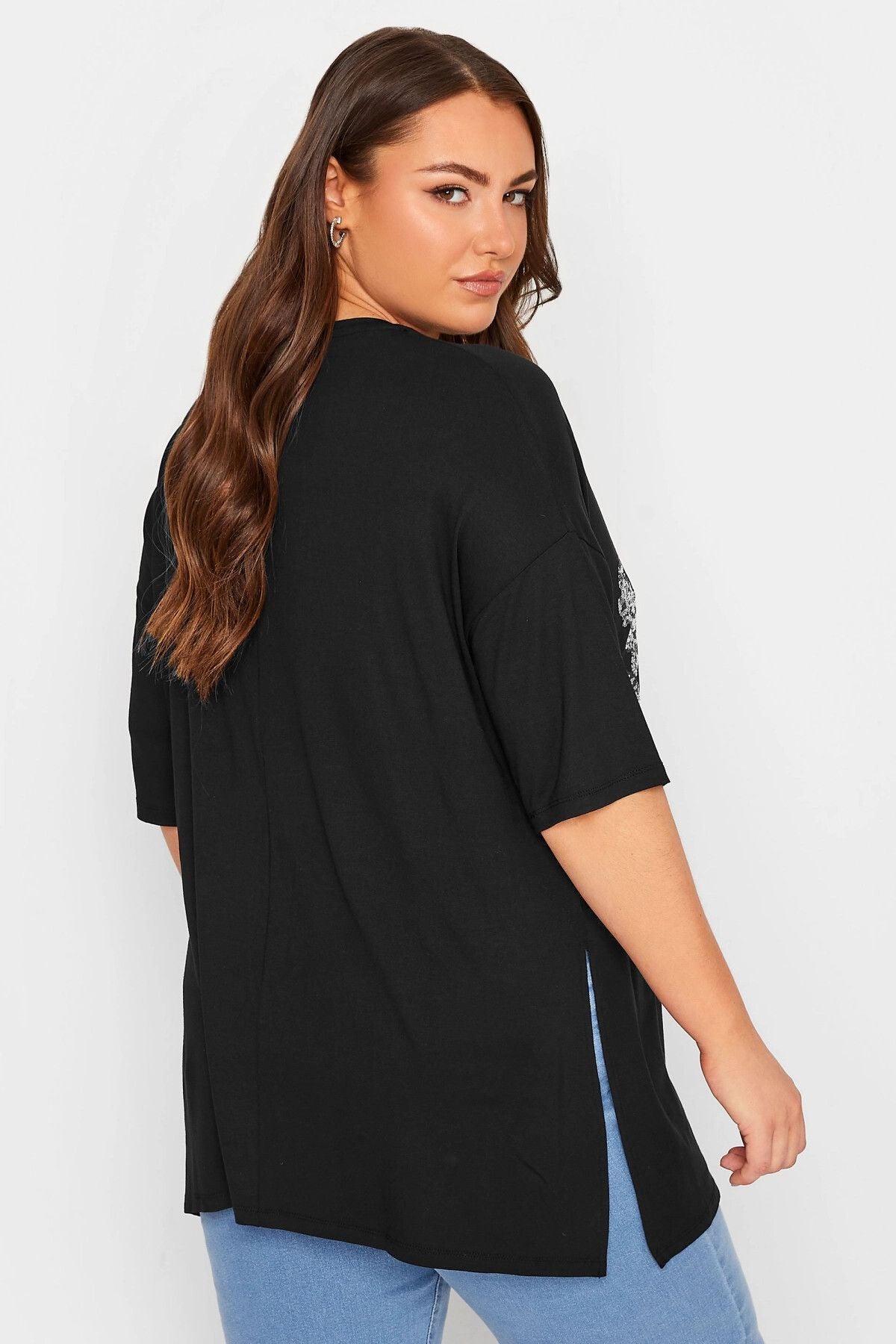 Büyük Beden Yırtmaç Detaylı Payetli T-shirt 302086