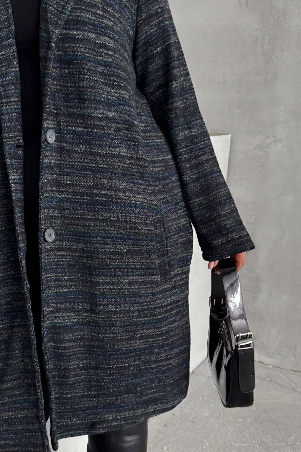 Büyük Beden Uzun Kollu Önü Düğmeli Cepli Uzun İnce Ceket 301800