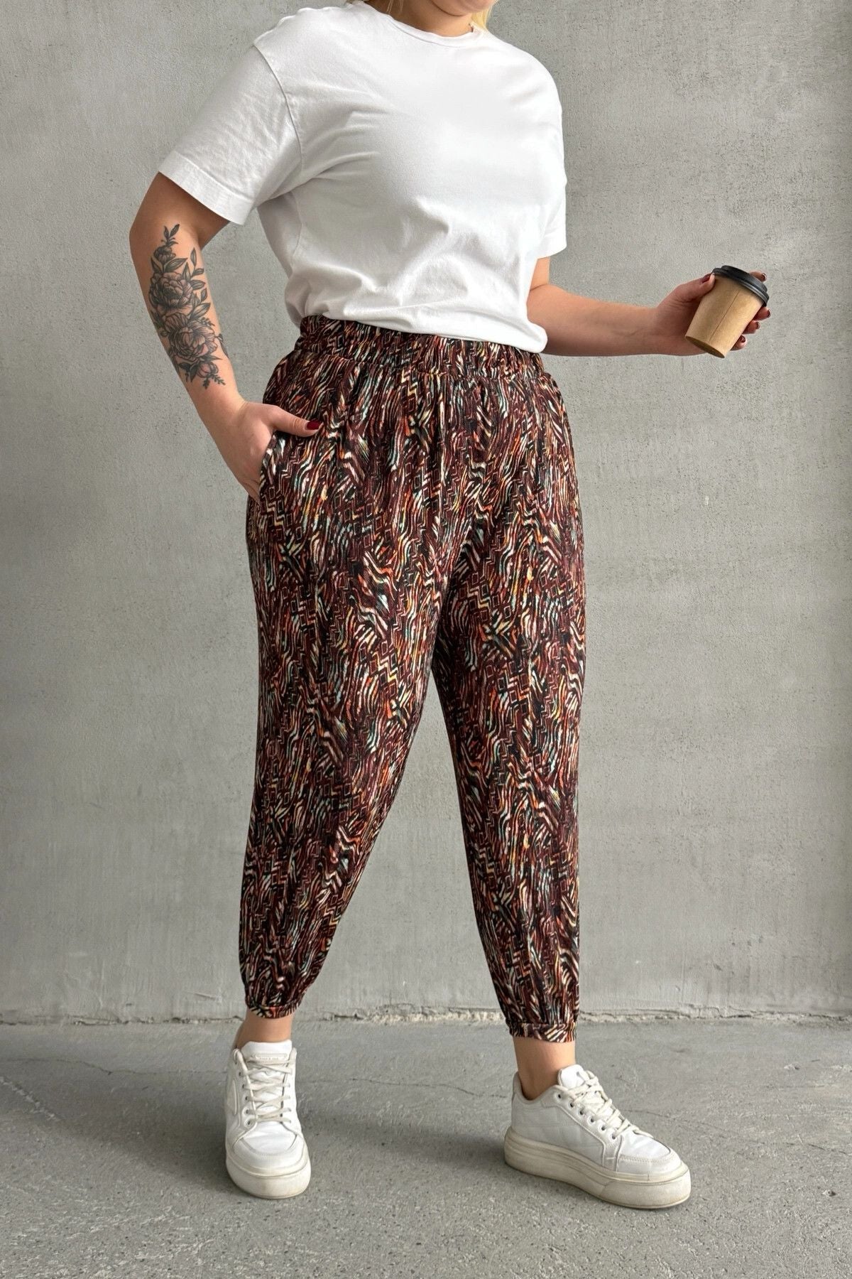 Büyük Beden Beli ve Paçası Lastikli Desenli Cepli Pantolon 74-77