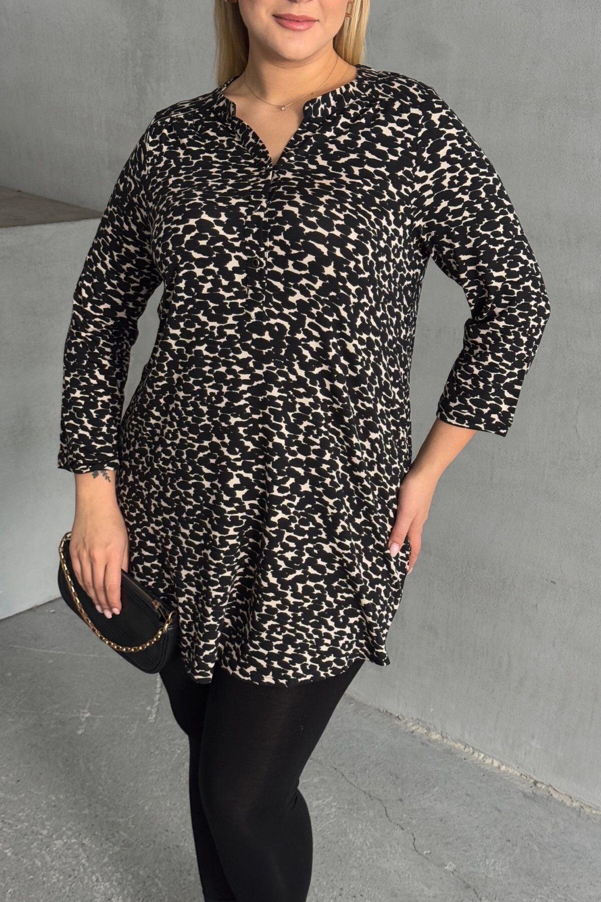 Büyük Beden Gömlek Yaka Yarım Kollu Desenli Esnek Bluz 322268