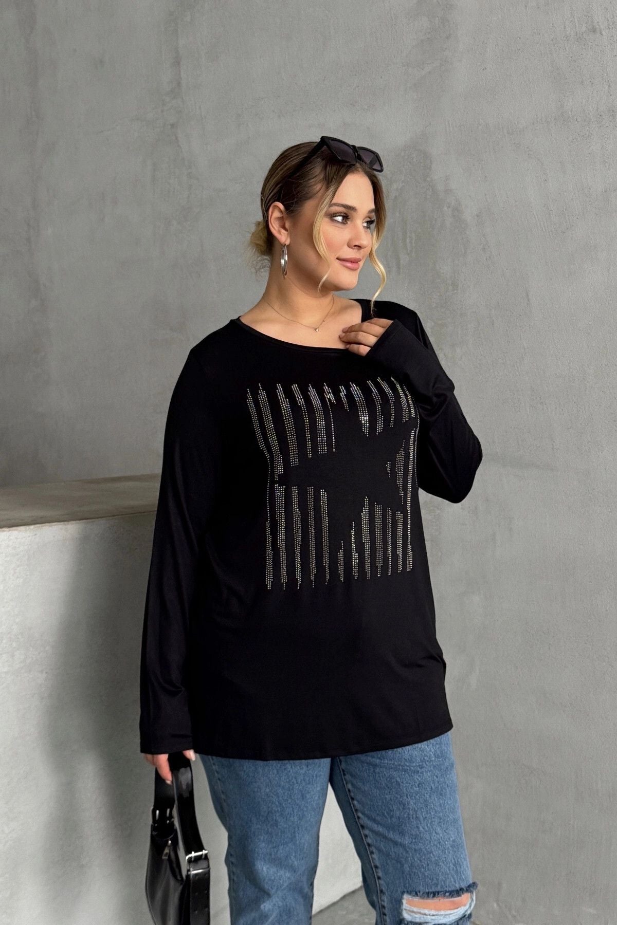 Büyük Beden Uzun Kollu Bisiklet Yaka Taş İşlemeli İnce Bluz 173716