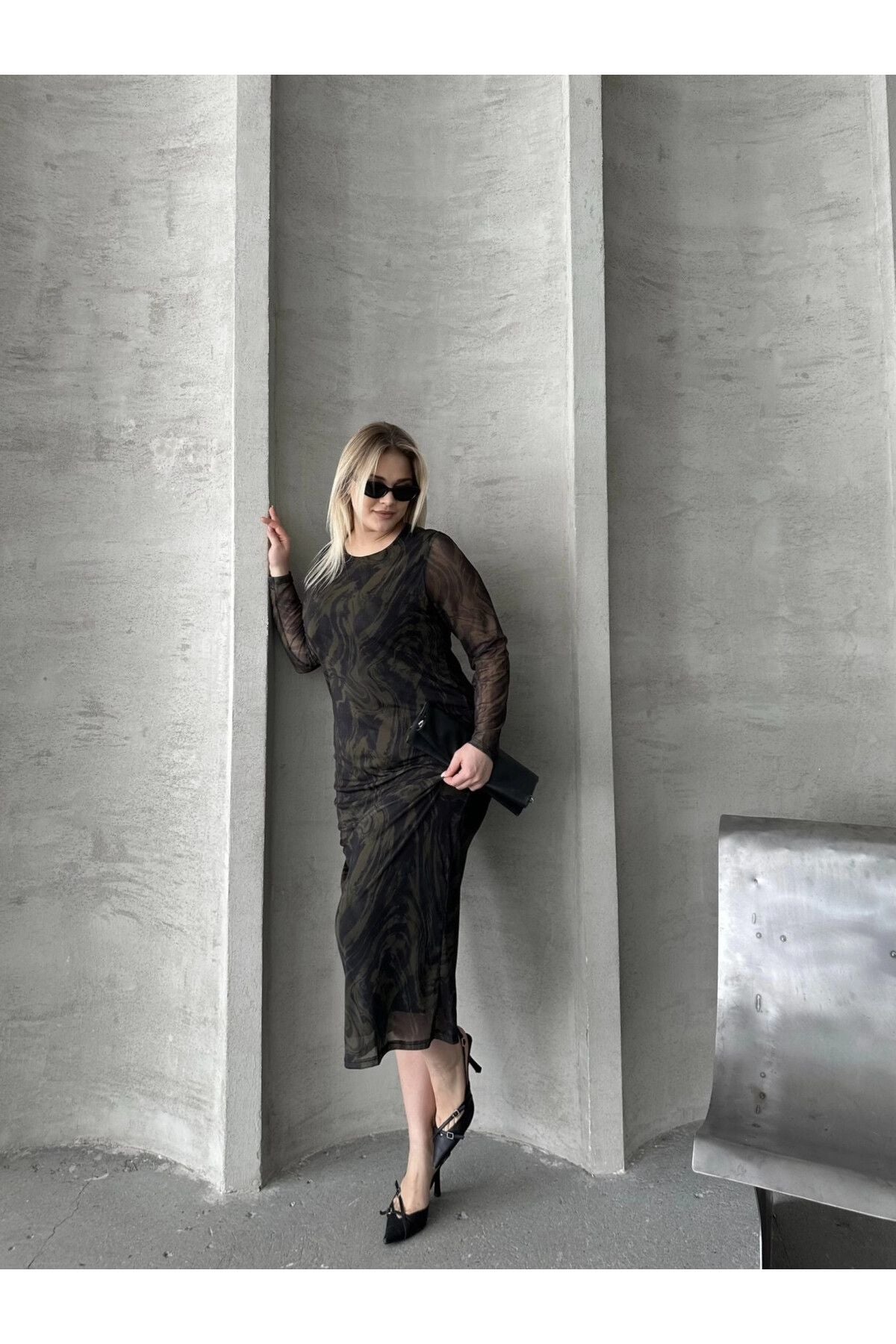 Büyük Beden Uzun Tül Kol Astarlı Mesh Midi Elbise 216292