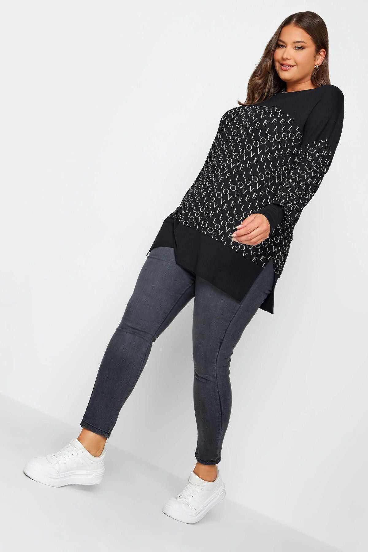Büyük Beden Bisiklet Yaka Yazı Desenli Yanı Yırtmaçlı Uzun Kollu Bluz 302499