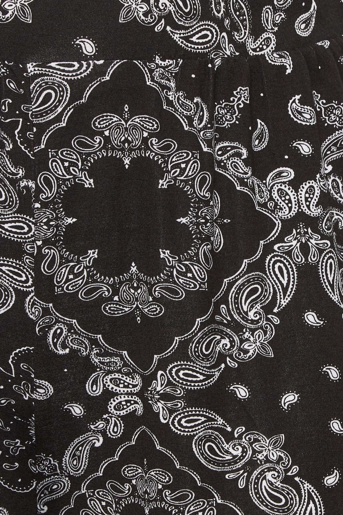 Büyük Beden Beli Lastikli Desenli Bol Kesim Likralı Şort 144835