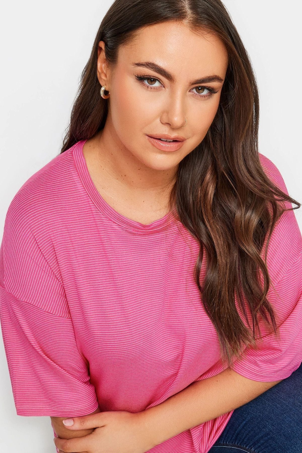 Büyük Beden Bisiklet Yaka Yarım Kollu Uzun Kesim T-shirt 302544