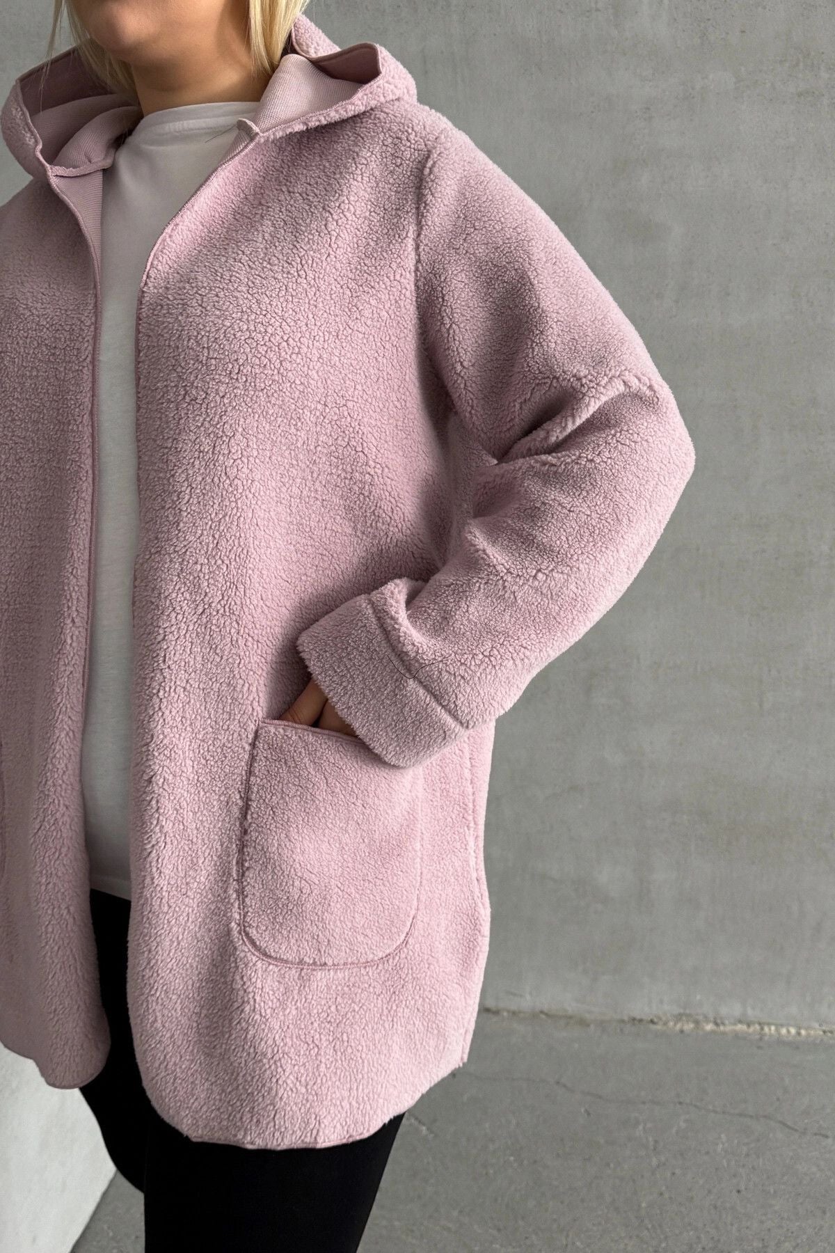 Büyük Beden Uzun Kollu Kapüşonlu Önü Kapamasız Cepli Peluş Ceket 97-14