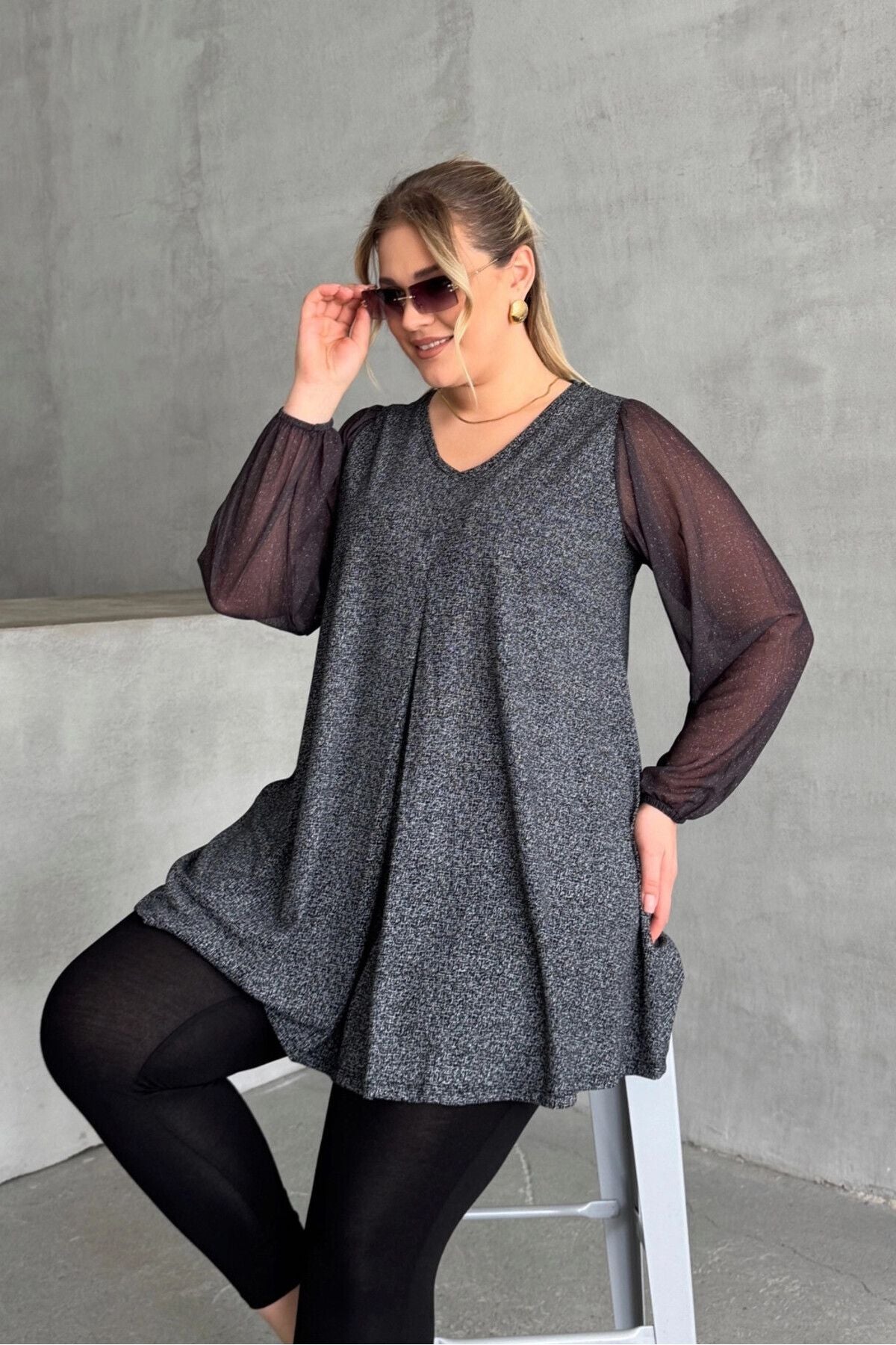 Büyük Beden Uzun Tül Kol V Yaka Bilekleri Lastikli Simli Bluz 78-132
