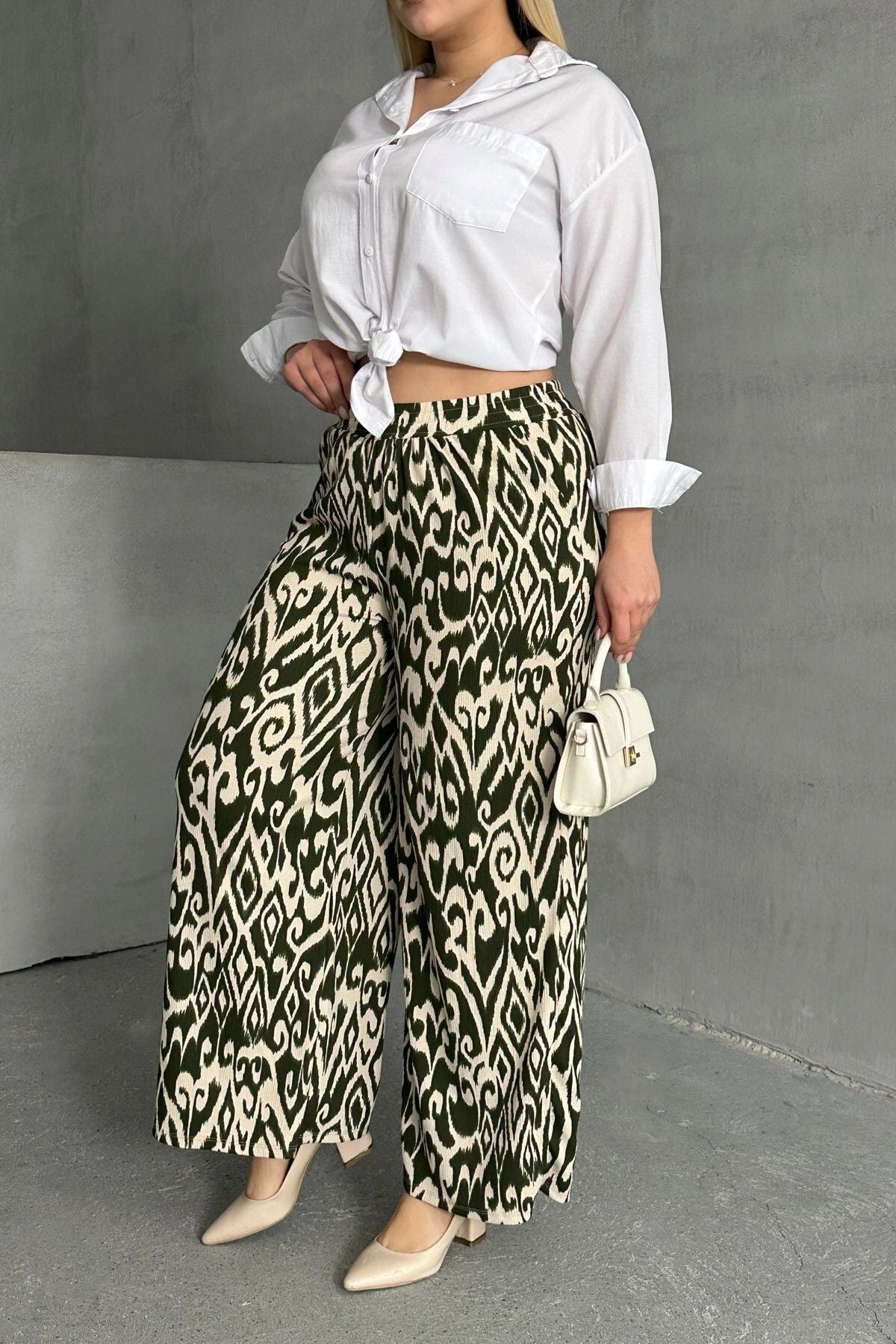 Haki Bej Büyük Beden Beli Lastikli Bol Paça Desenli Cepli Pantolon 303654