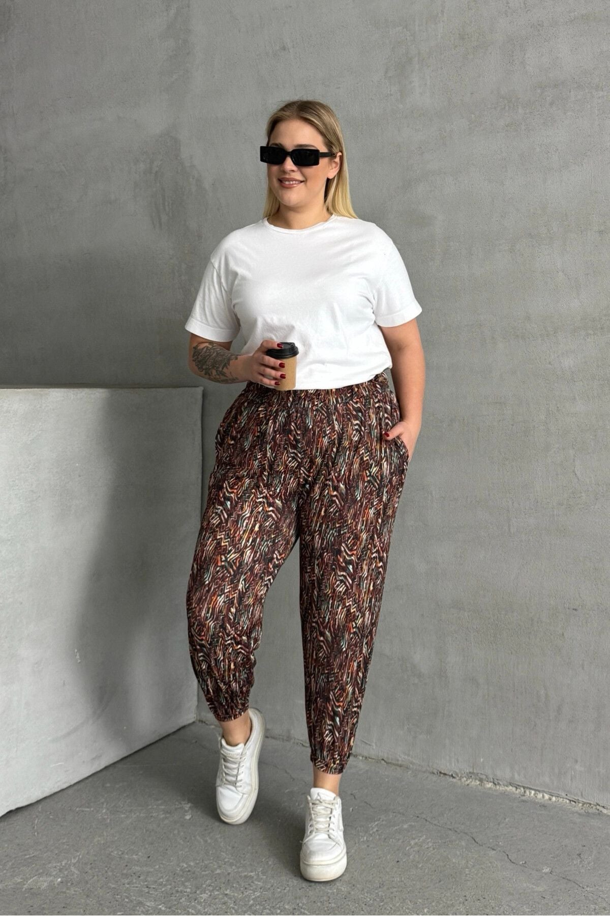 Büyük Beden Beli ve Paçası Lastikli Desenli Cepli Pantolon 74-77