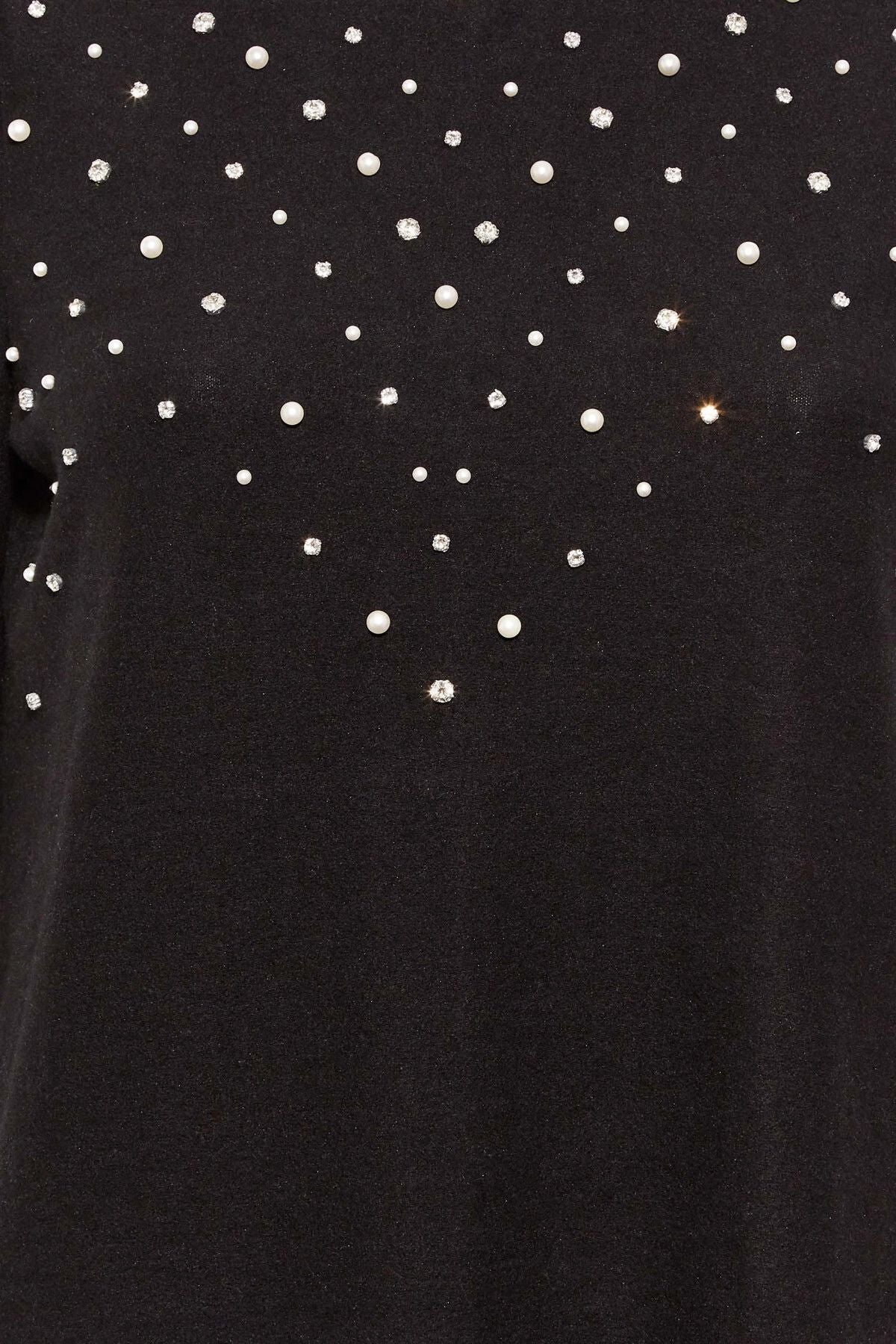 Büyük Beden Bisiklet Yaka Yumuşak Dokulu İnci İşlemeli Bluz 301421